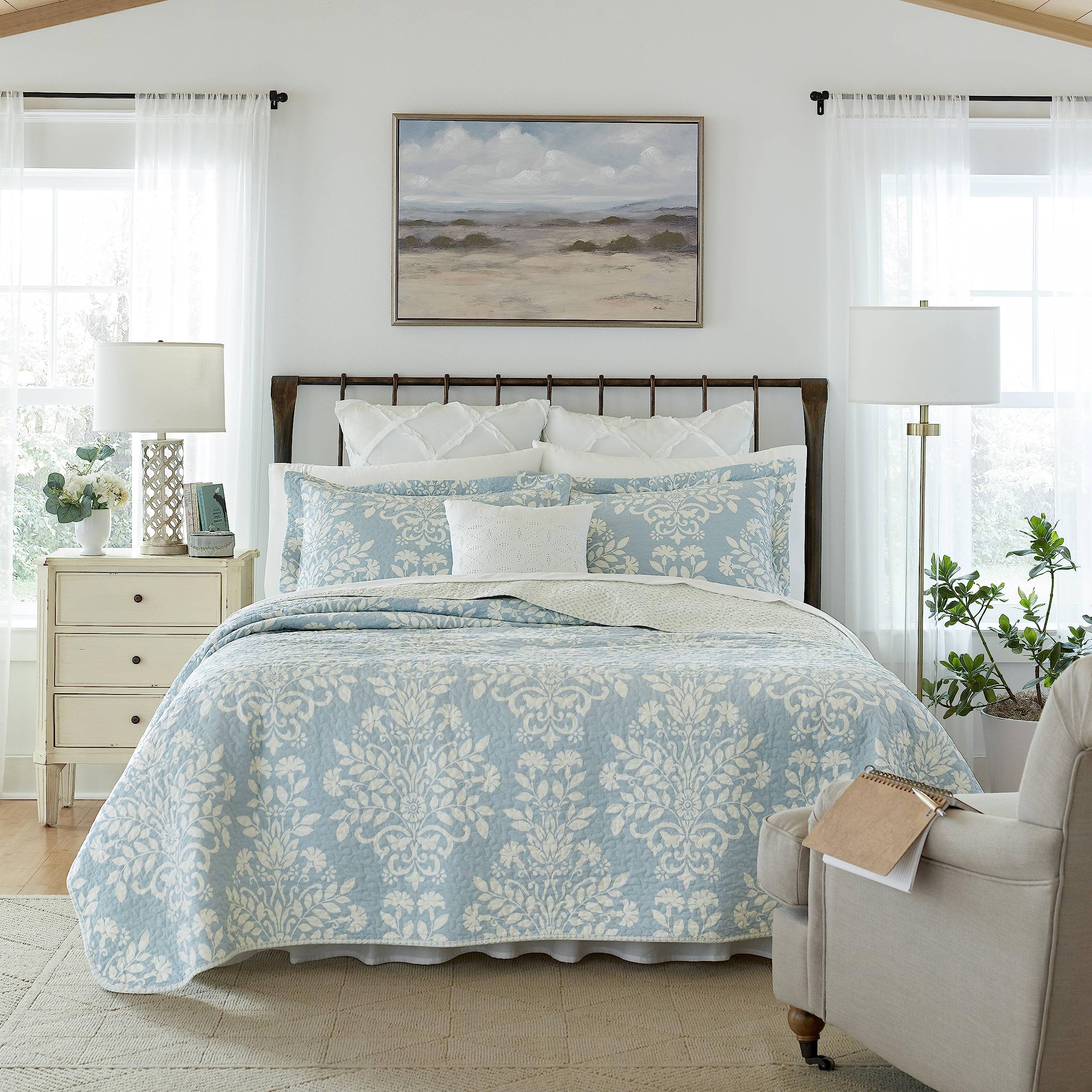 Laura Ashley - Rowland Collection - Quilt Set - 100% Cotton, Reversible, All Season Bedding With Matching Shams, Pre-Washed For