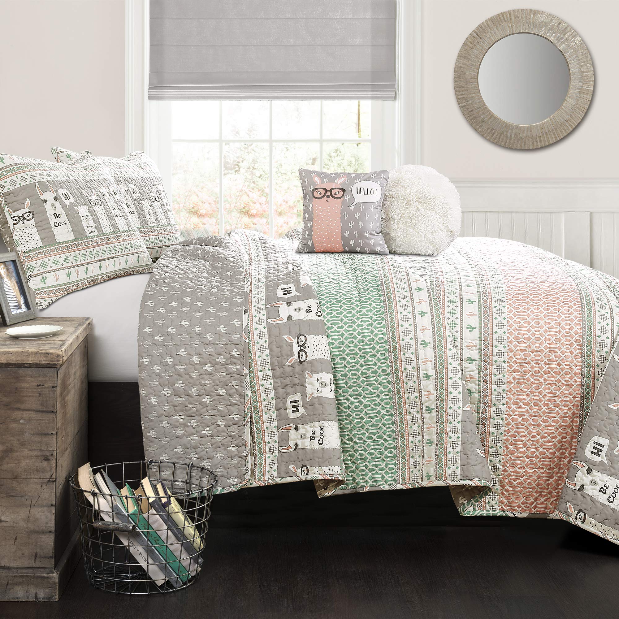Lush Decor Pink-And-Turquoise Llama Striped 4-Piece Quilt Set, Reversible Bedding (Twin)