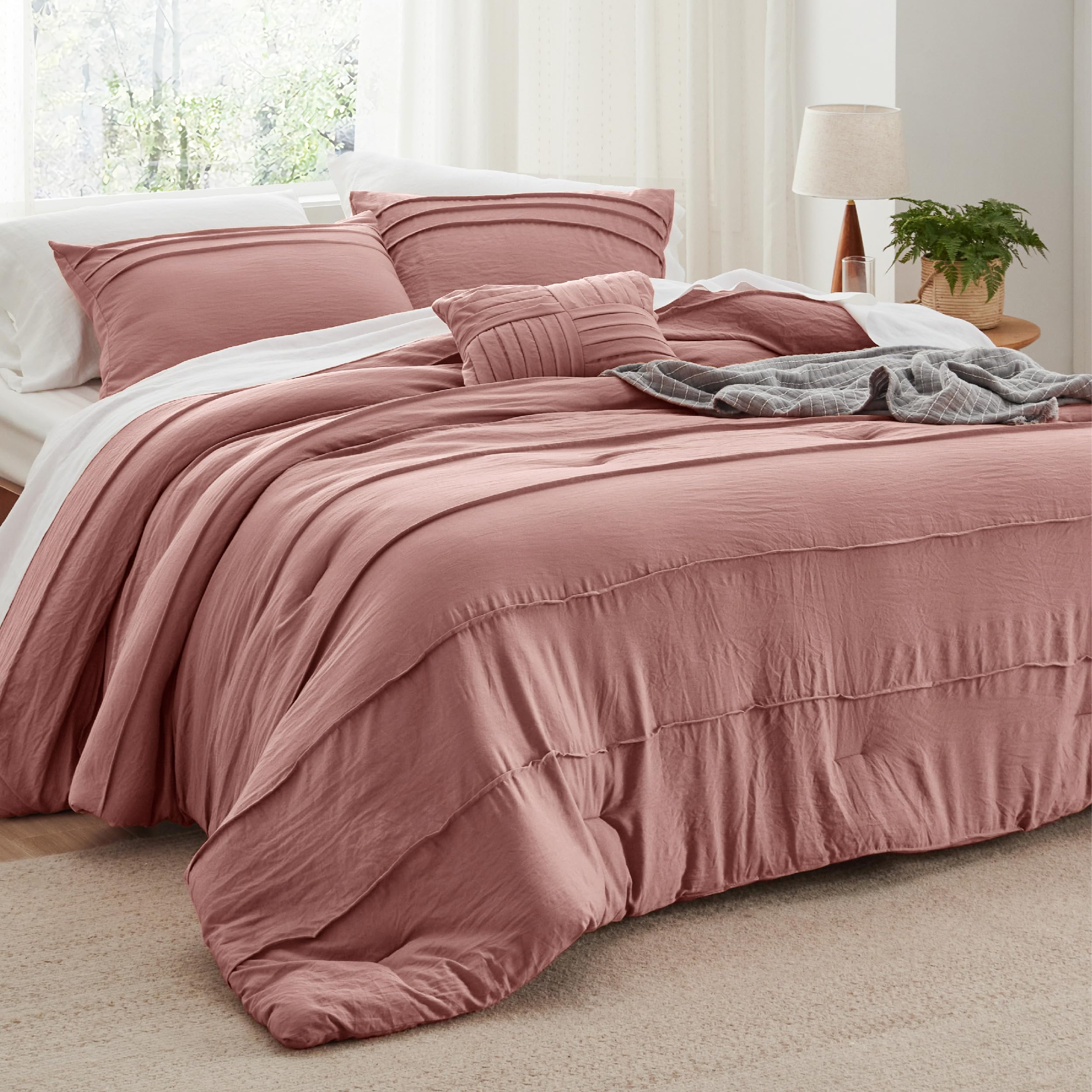 Bedsure Pink Queen Comforter Set - 4 Pieces Pinch Pleat Bed Set, Down Alternative Bedding Sets For All Season, 1 Comforter, 2 Pi