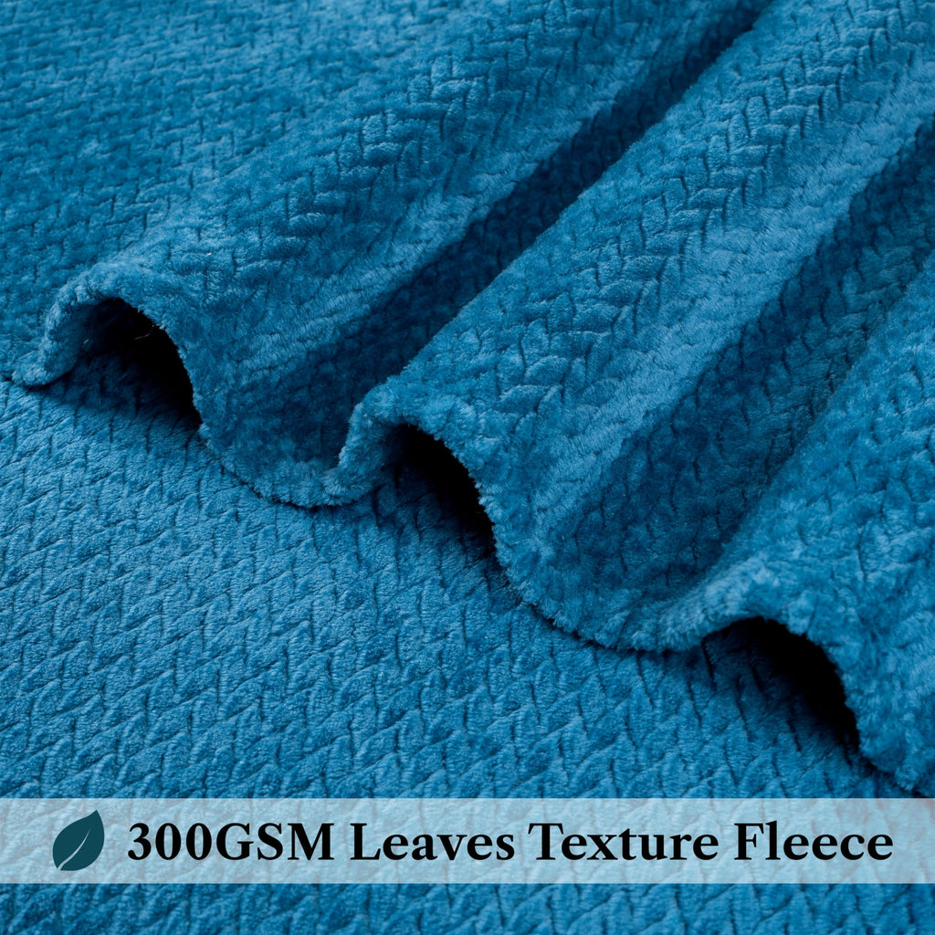 Pavilia Soft Fleece Teal Blue Throw Blanket For Couch, Lightweight Plush Warm Blankets For Bed, Fuzzy Cozy Flannel Blanket Throw