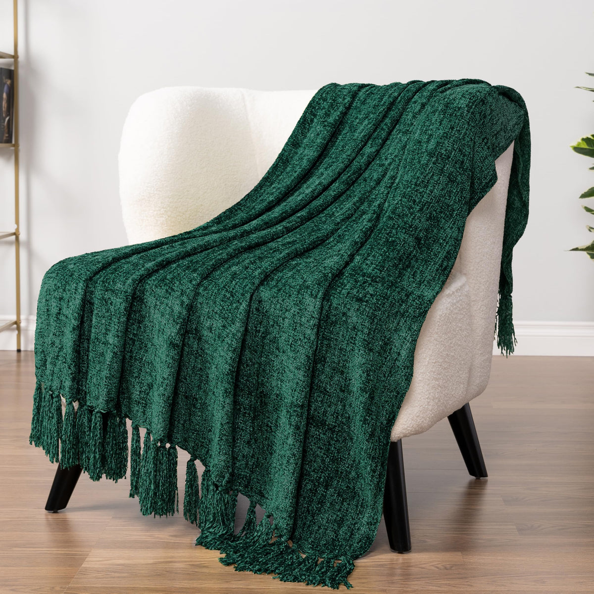 Pavilia Emerald Green Throw Blanket For Couch, Chenille Blanket For Sofa Bed, Soft Knit Woven Dark Green Blanket With Tassel, De