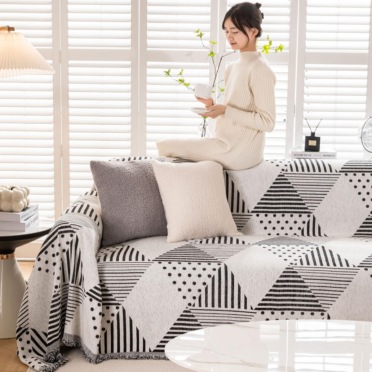 Roomlife Geometry Stripe Black Couch Cover For 3-4 Cushion Couch L Shape Sofa Covers For Sectional Sofa Silpcover For Dogs Cats