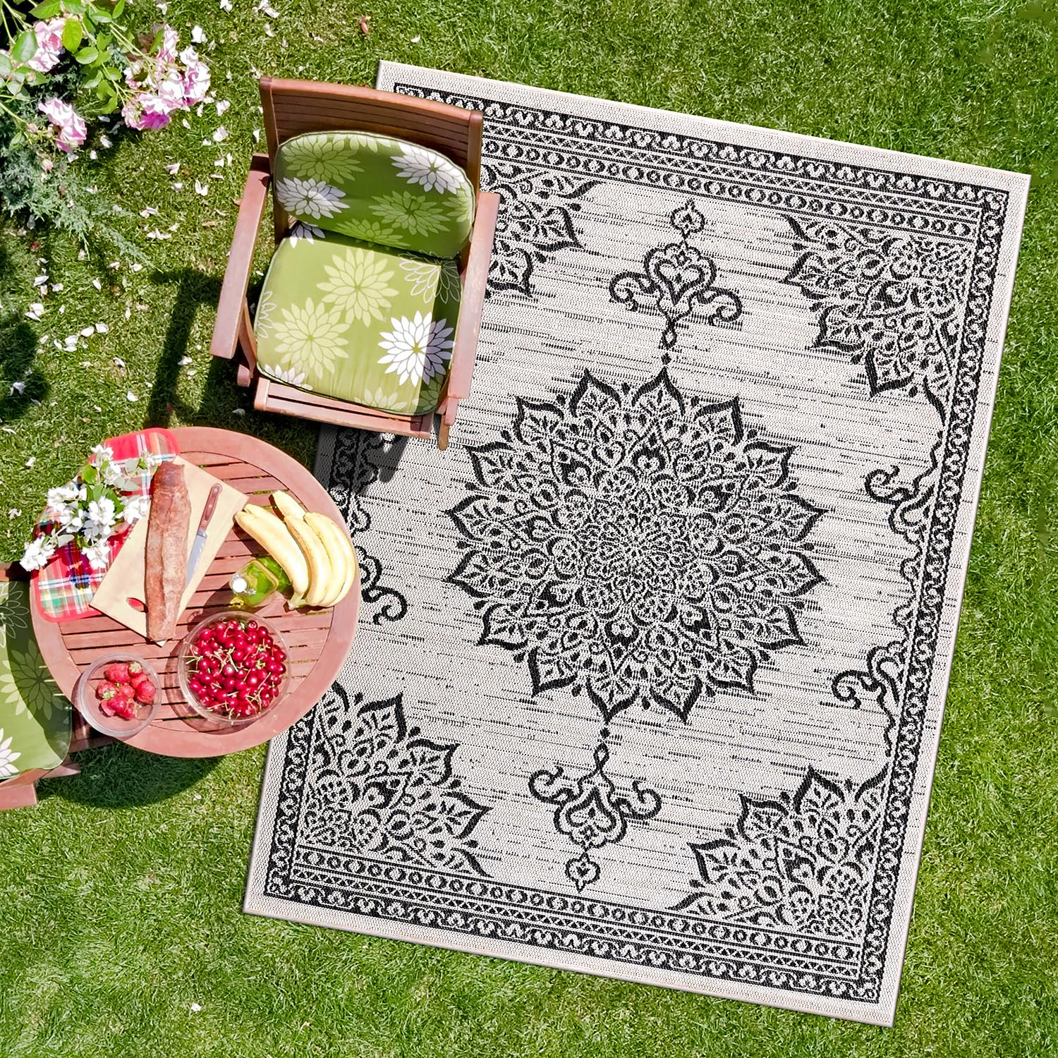 Camilson Indoor Outdoor Rug, 8X10 Medallion White Black Modern Area Rugs For Indoor And Outdoor Patios, Kitchen And Hallway Mats