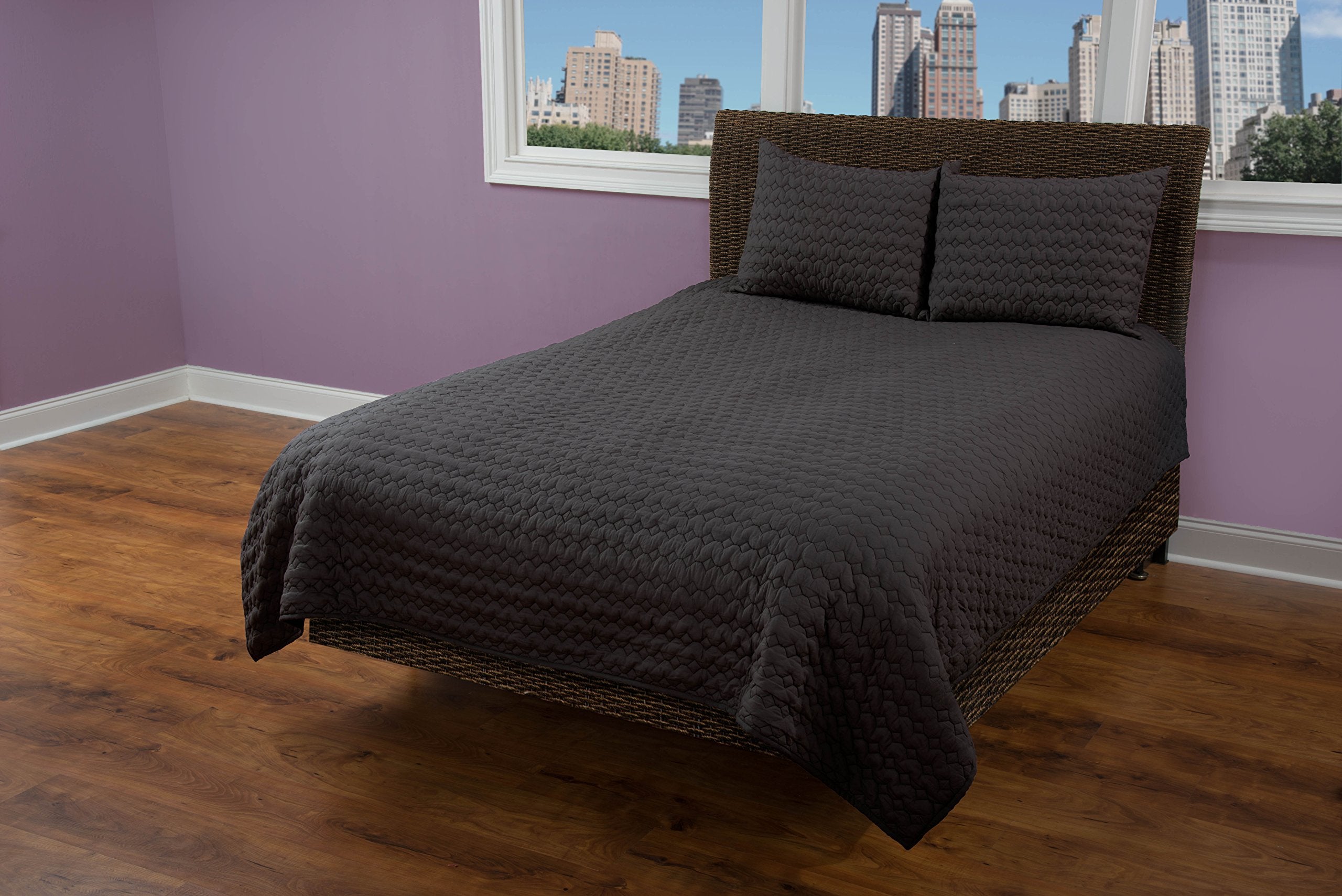 Rizzy Home | BT1779 | Polyester Quilt | 90&quot;x92&quot; Black/Neutral/ Geometrical