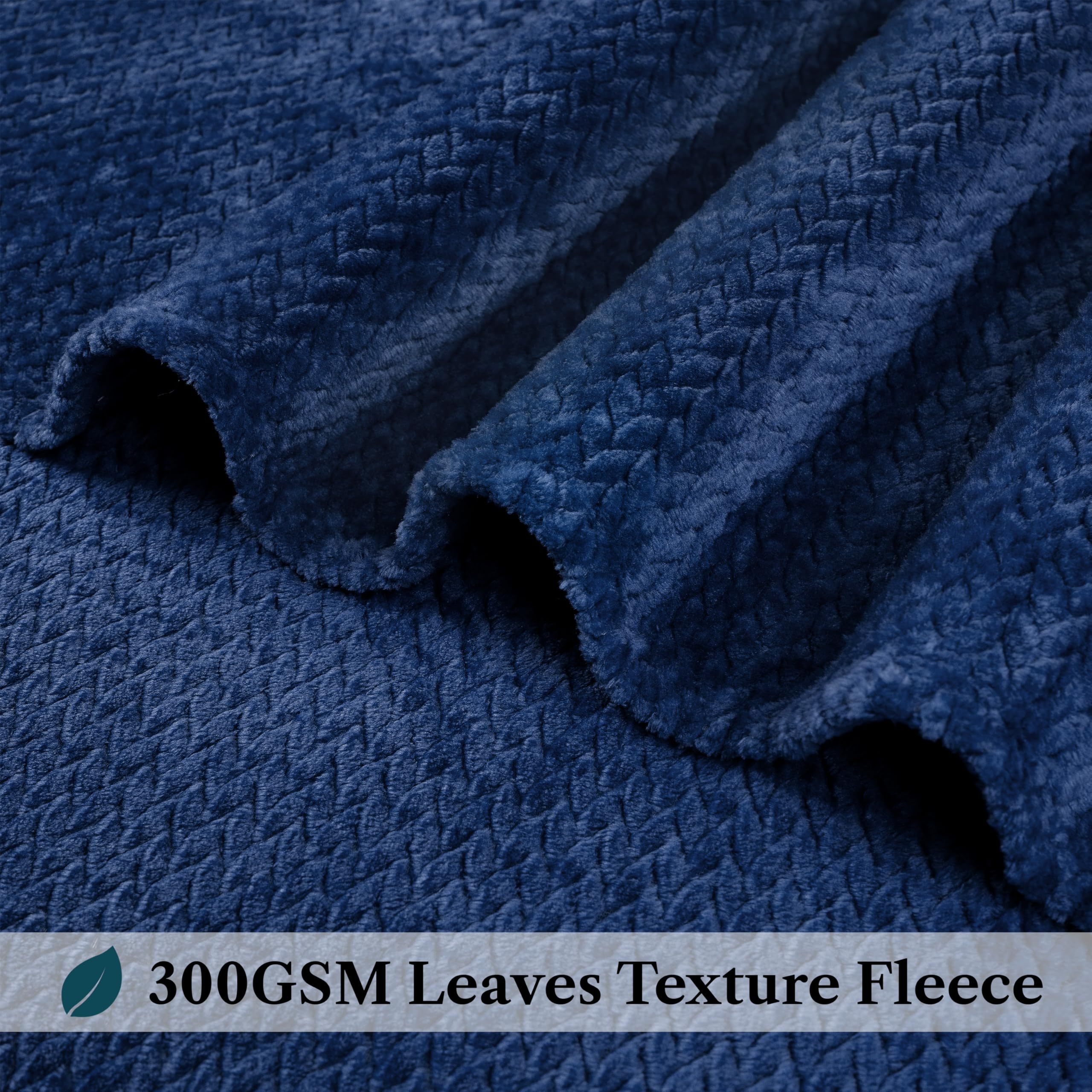 Pavilia Soft Fleece Navy Blue Throw Blanket For Couch, Lightweight Plush Warm Blankets For Bed, Fuzzy Cozy Flannel Blanket Throw