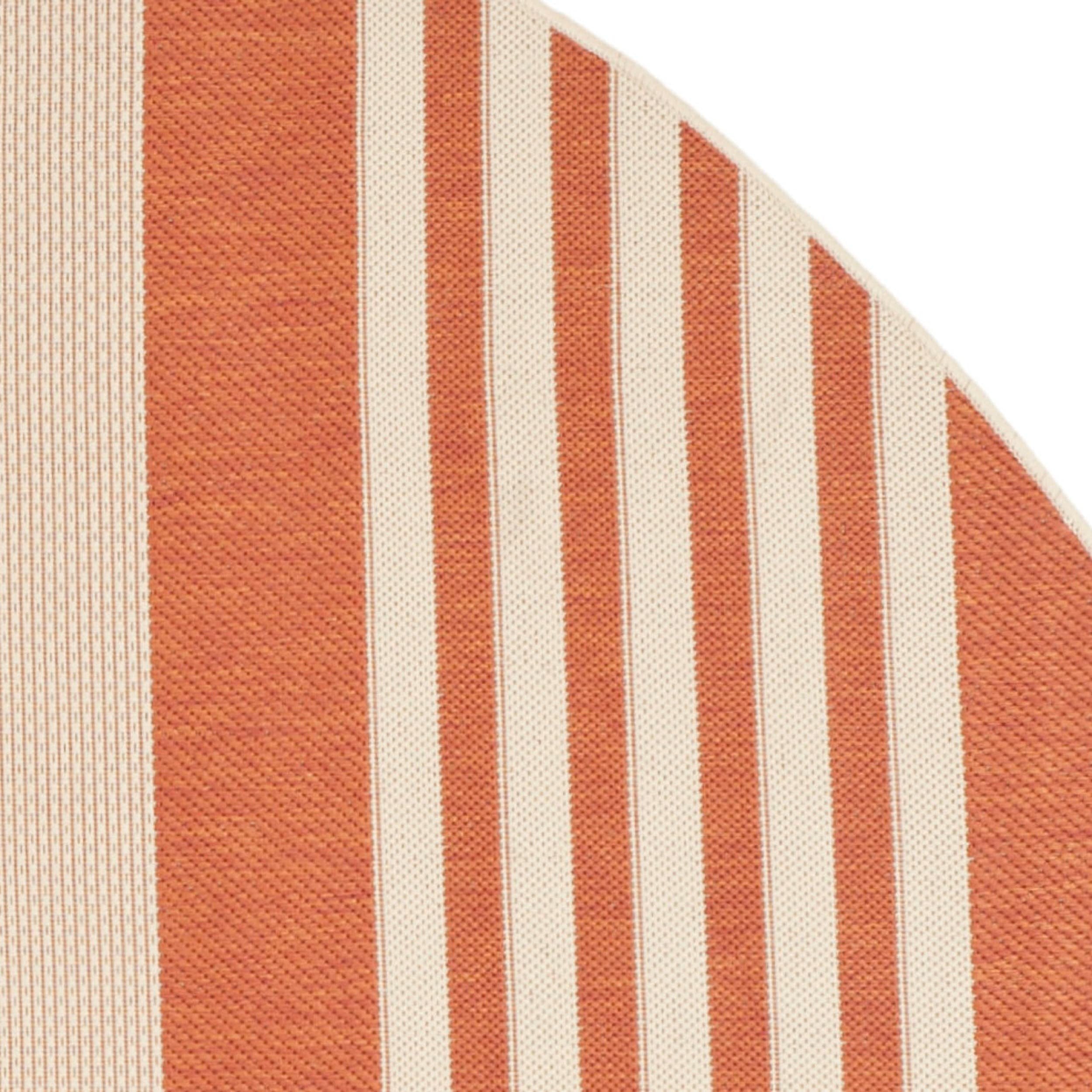 Safavieh Courtyard Collection Cy6062 Stripe Indoor/ Outdoor Non-Shedding Stain Resistant Patio Backyard Area Rug, 7'10'' Round,