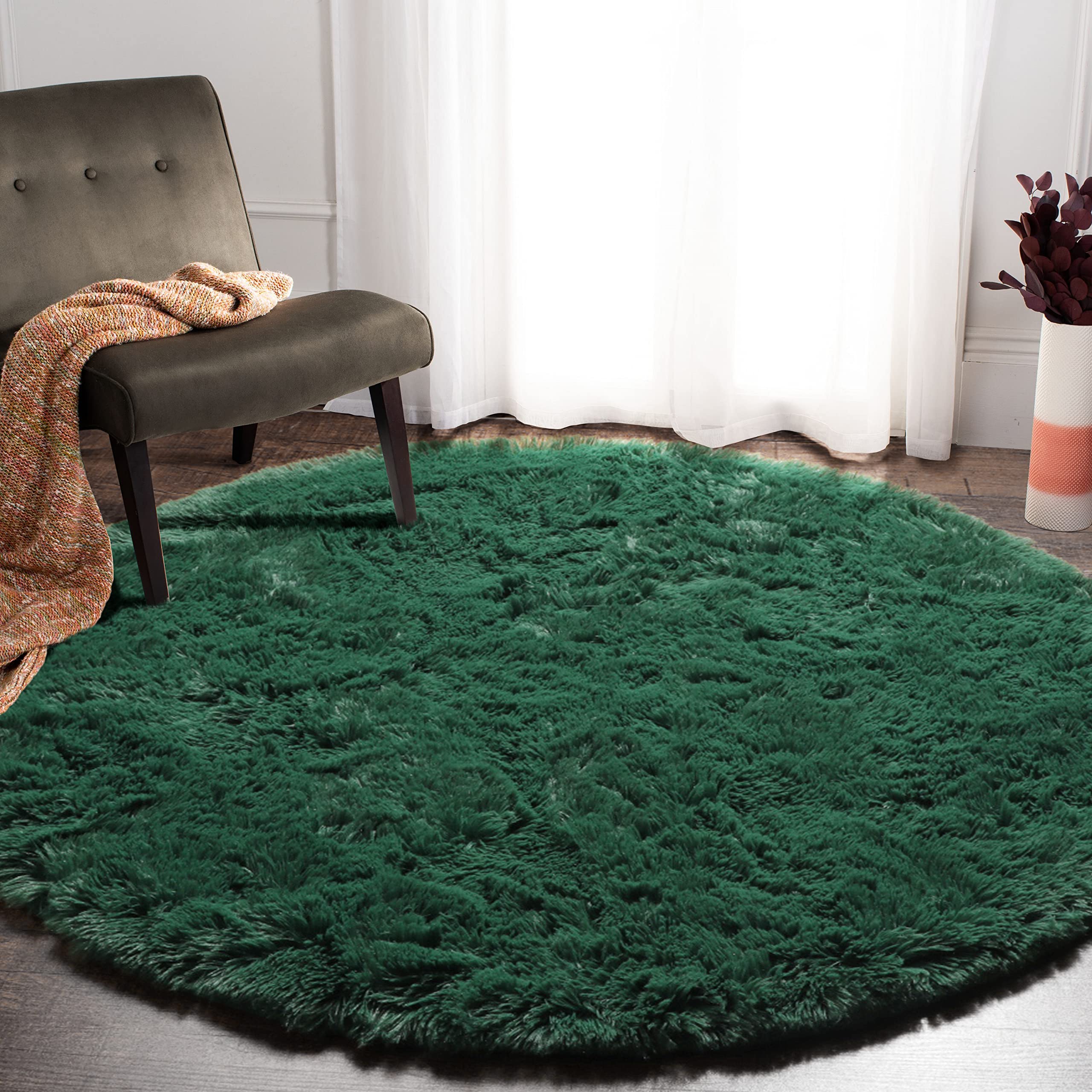 ONASAR Deep Green Round Area Rug 4x4, Soft Bedroom Circle Rugs for Kids Girls Teen Room, Cute Furry Plush Shaggy Carpet for Baby