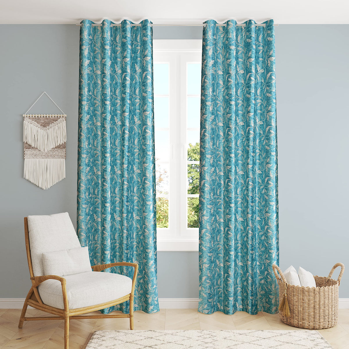 Decoholic Berlin Digital Print Insulated Crystal Grommet Room Darkening Curtains/Drapes for Bedroom/Living Room Window  5 feet