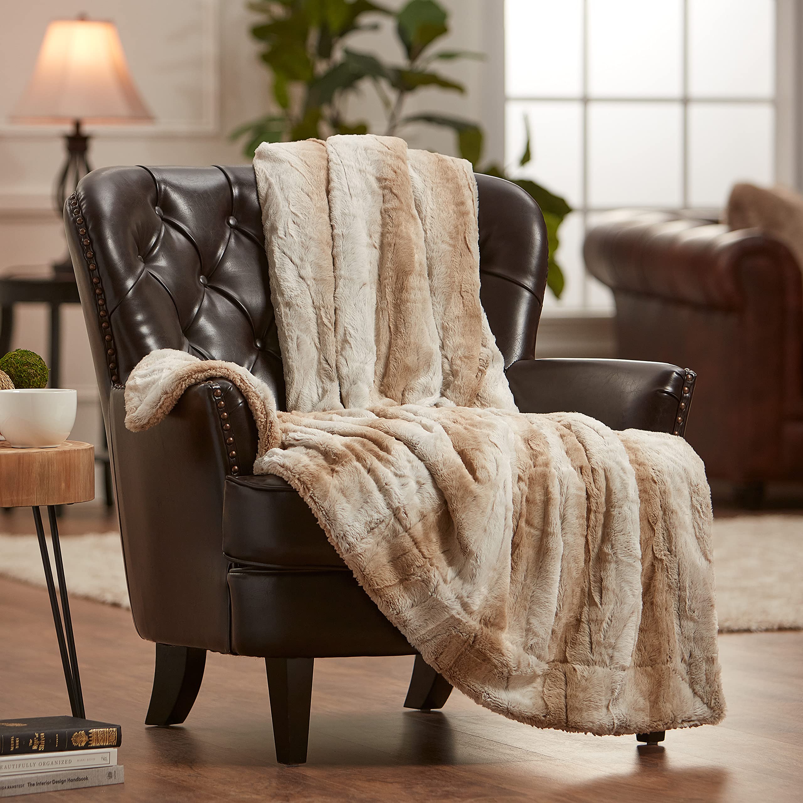 Chanasya Premium Faux Fur Ombre Throw Blanket - Super Soft, Lightweight Minky Blanket With Fuzzy Sherpa Side - 50' X 65    - Br