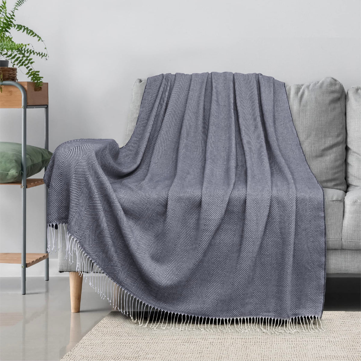 Pavilia Blue Boho Throw Blanket Couch, Farmhouse Outdoor Nautical Blanket, Faux Cashmere Home Decor Woven, Soft Cozy Herringbone