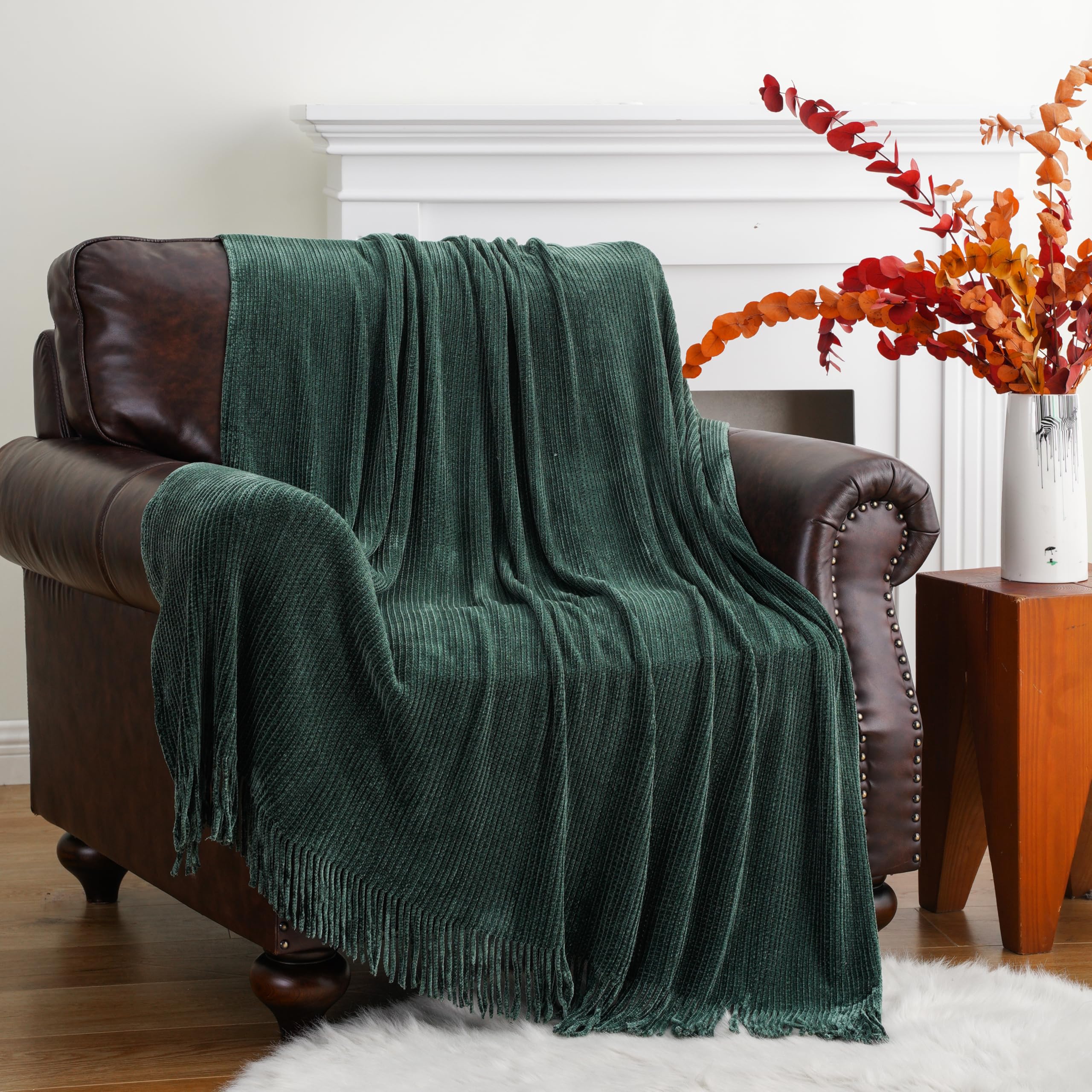 Battilo Home Dark Green Throw Blanket For Couch, Soft Chenille Knit Throws With Tassels For Home Decor, Christmas Green Throws F