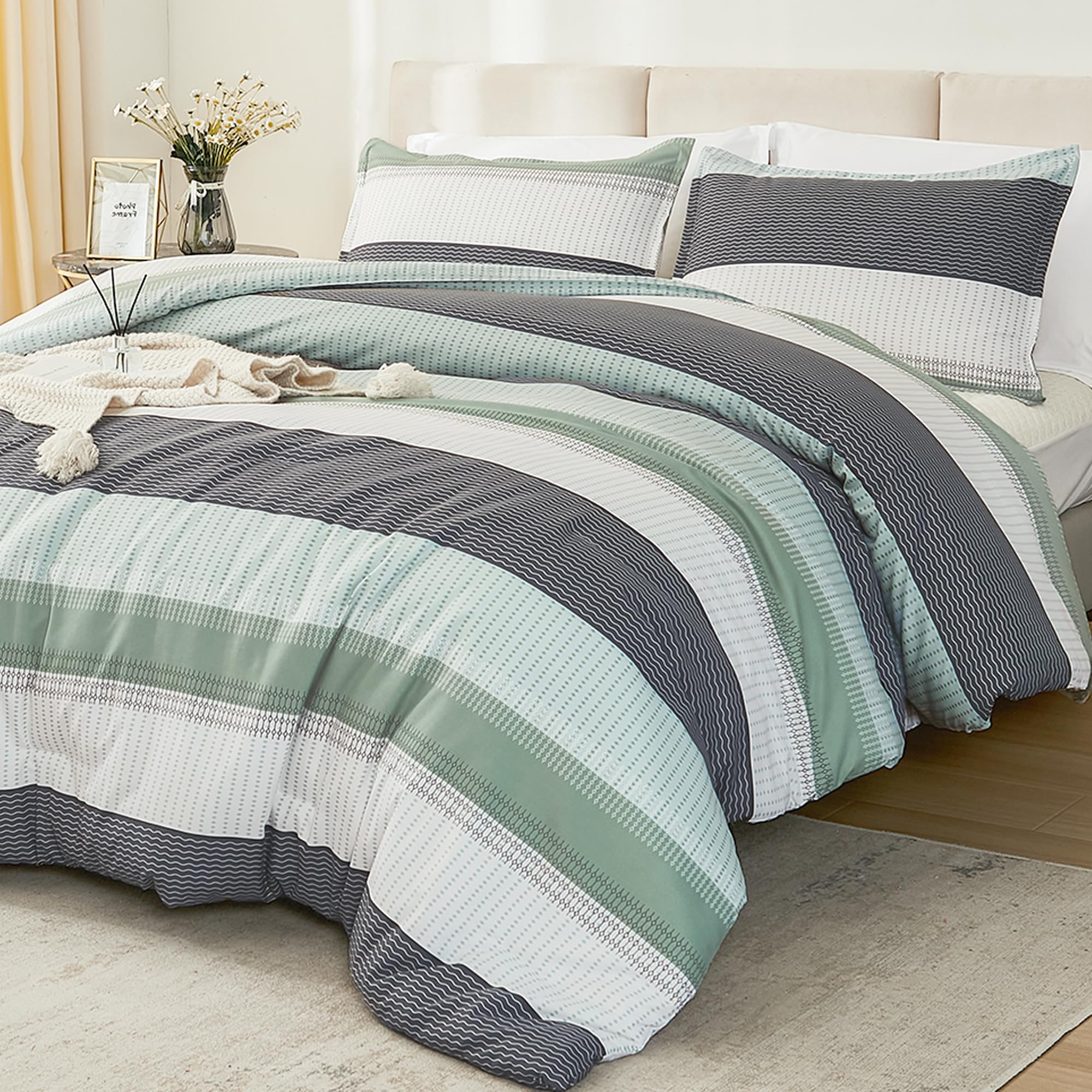 Litanika Oversized King Comforter Set Sage Green 128X120-3 Pieces Lightweight Green White Colorblock Stripe Fluffy Bedding Comfo