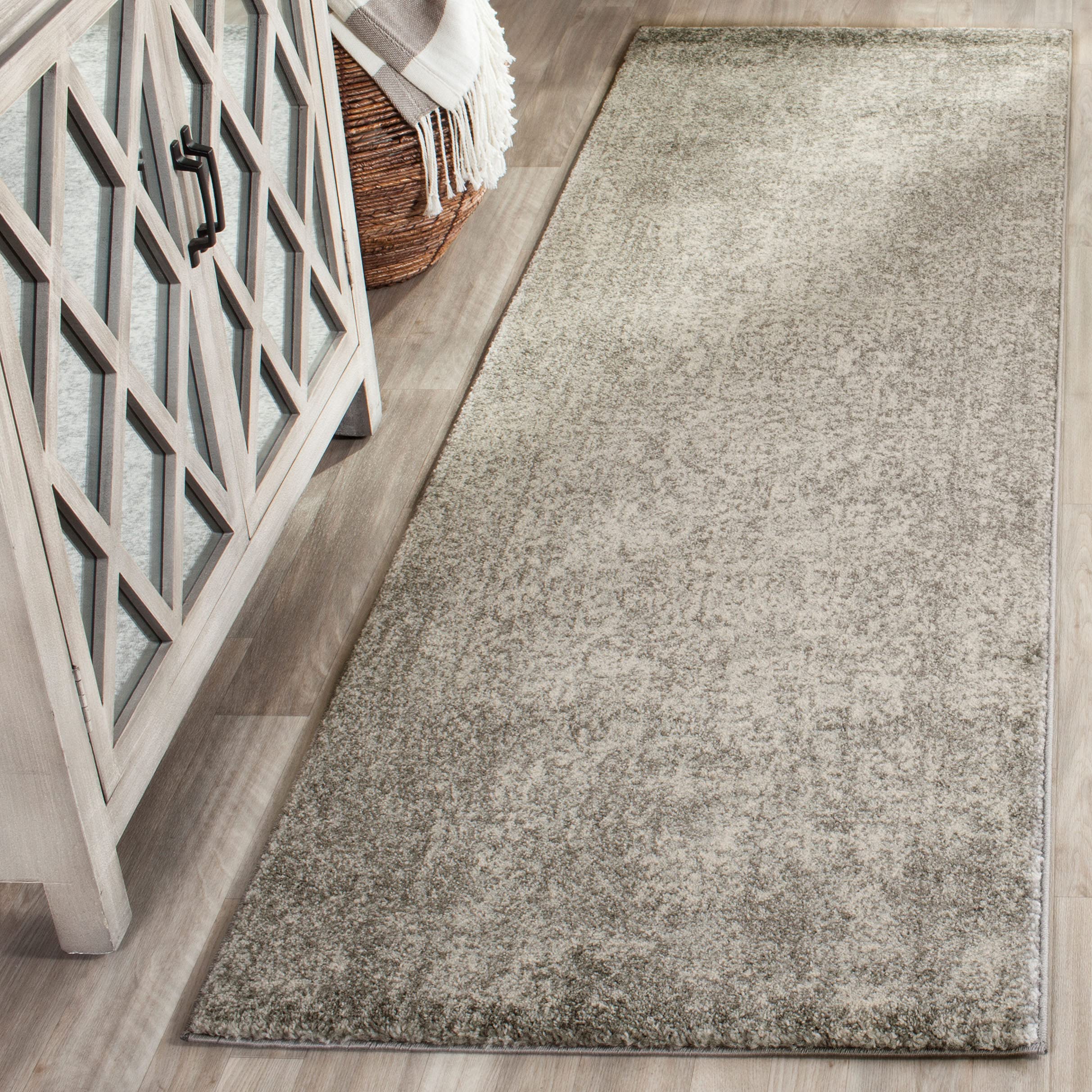 SAFAVIEH Evoke Collection 22 x 7 Silver / Ivory EVK256S Oriental Distressed Non-Shedding Living Room Entryway Foyer Hallway Be