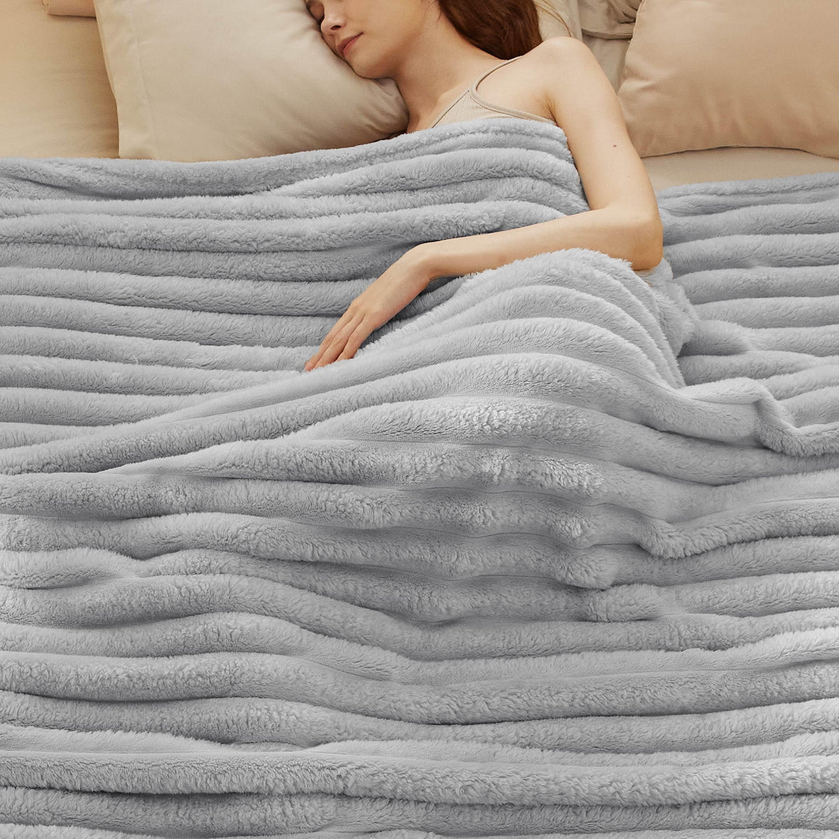 Bedsure Blankets Queen Size for Bed - Super Soft Cozy Blankets for Women, Cute Large Fleece Blanket for Girls, Light Grey,90x90 