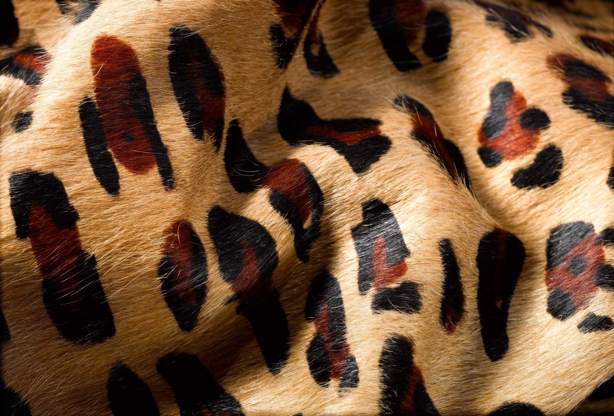 HomeRoots Cowhide, Microsuede 6' X 7' Cowhide Rug - Leopard
