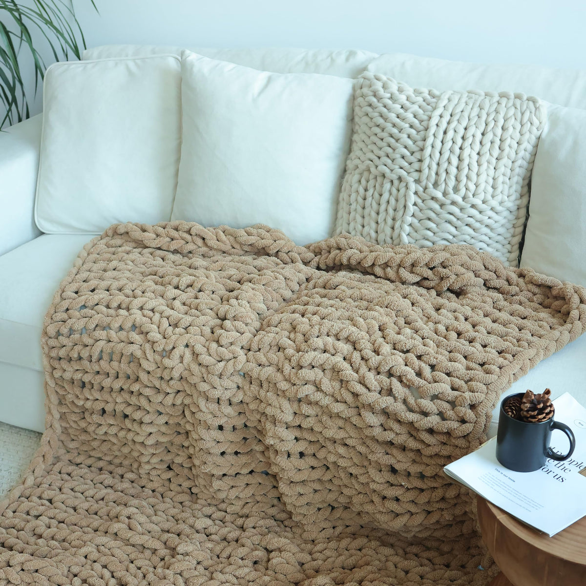 Maetoow Chenille Chunky Knit Blanket Throw (30  40 Inch), Handmade Warm & Cozy Blanket Couch, Bed, Home Decor, Soft Breathable F