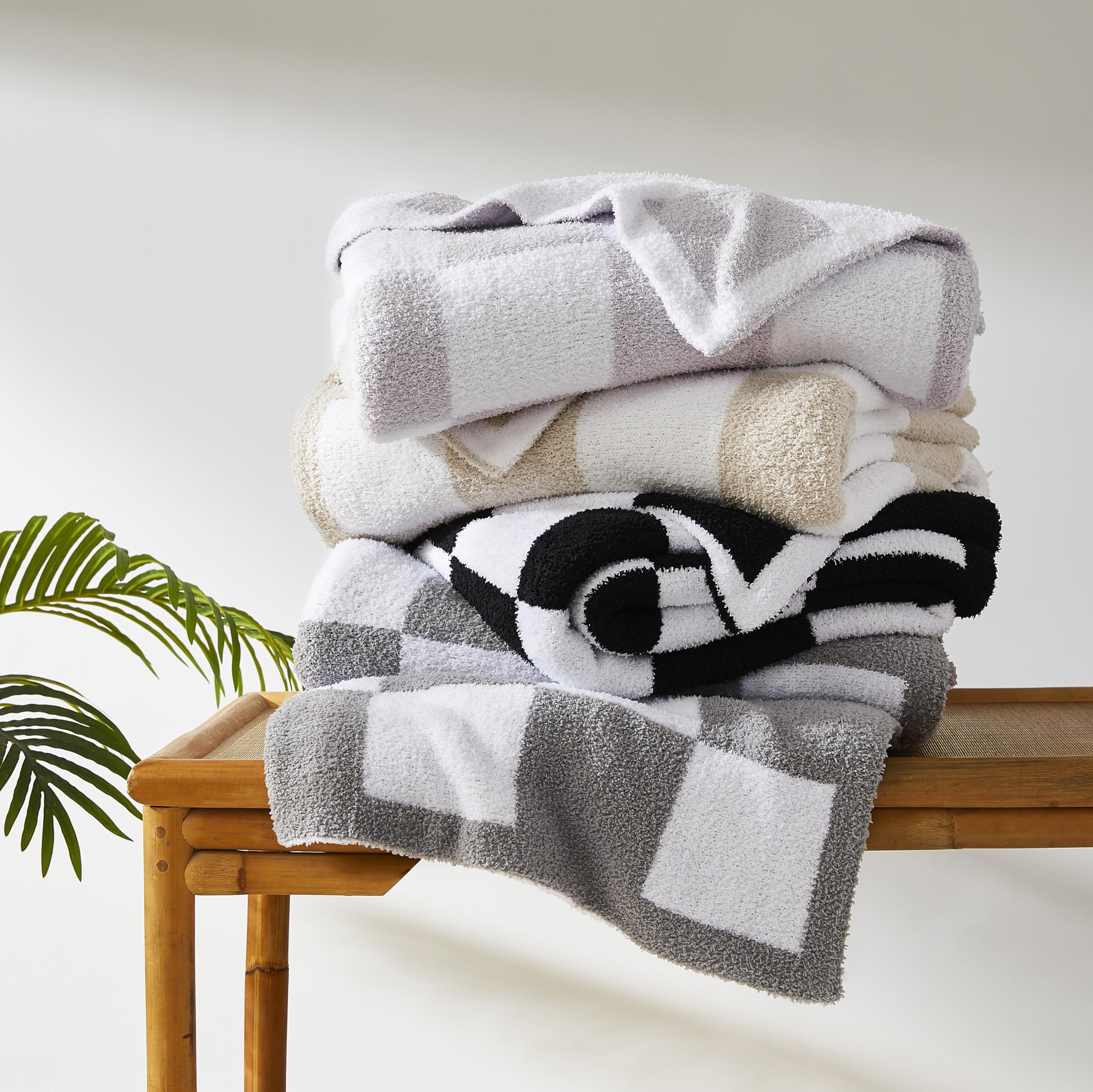 R.Share Black And White Checkered Throw Blanket 50X70 Inch Reversible, Microfiber Soft Comfy Cozy Lightweight Fluffy Fuzzy Warm