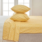 Great Bay Home 4-Piece Floral Print Ultra-Soft Microfiber Sheet Set. Wrinkle Free, Comfortable, All-Season Bed Sheets. (Full, Fading Floral)