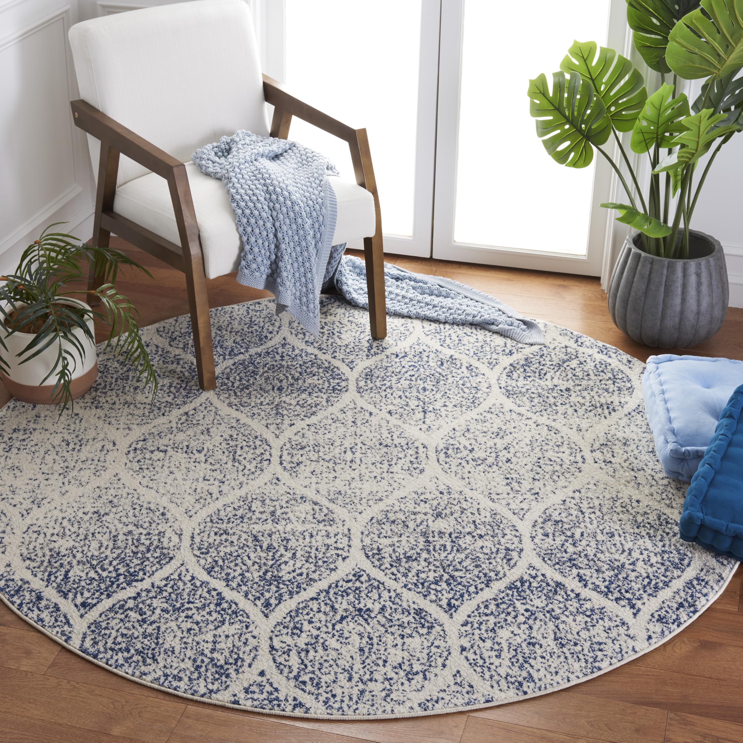 SAFAVIEH Madison Collection 9 Round Cream / Royal Blue MAD604A Glam Ogee Trellis Distressed Non-Shedding Dining Room Entryway F