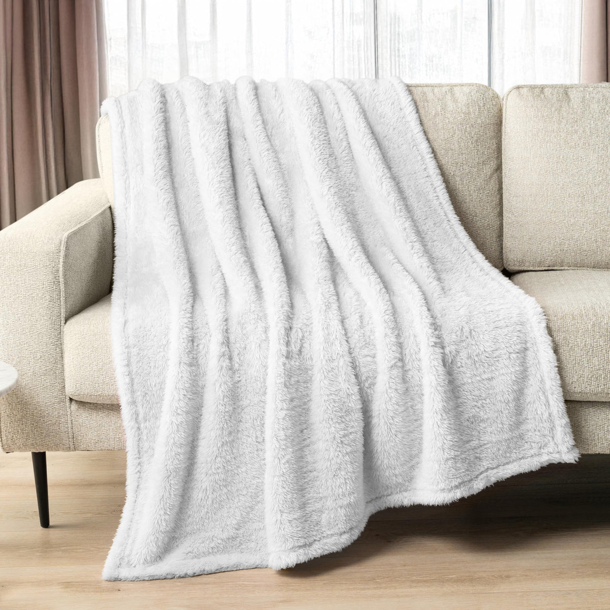 Pavilia Sherpa Throw Blanket For Couch Sofa, White Fluffy Warm Plush Blanket For Twin Bed, Cozy Super Soft Lightweight Throw, Fu