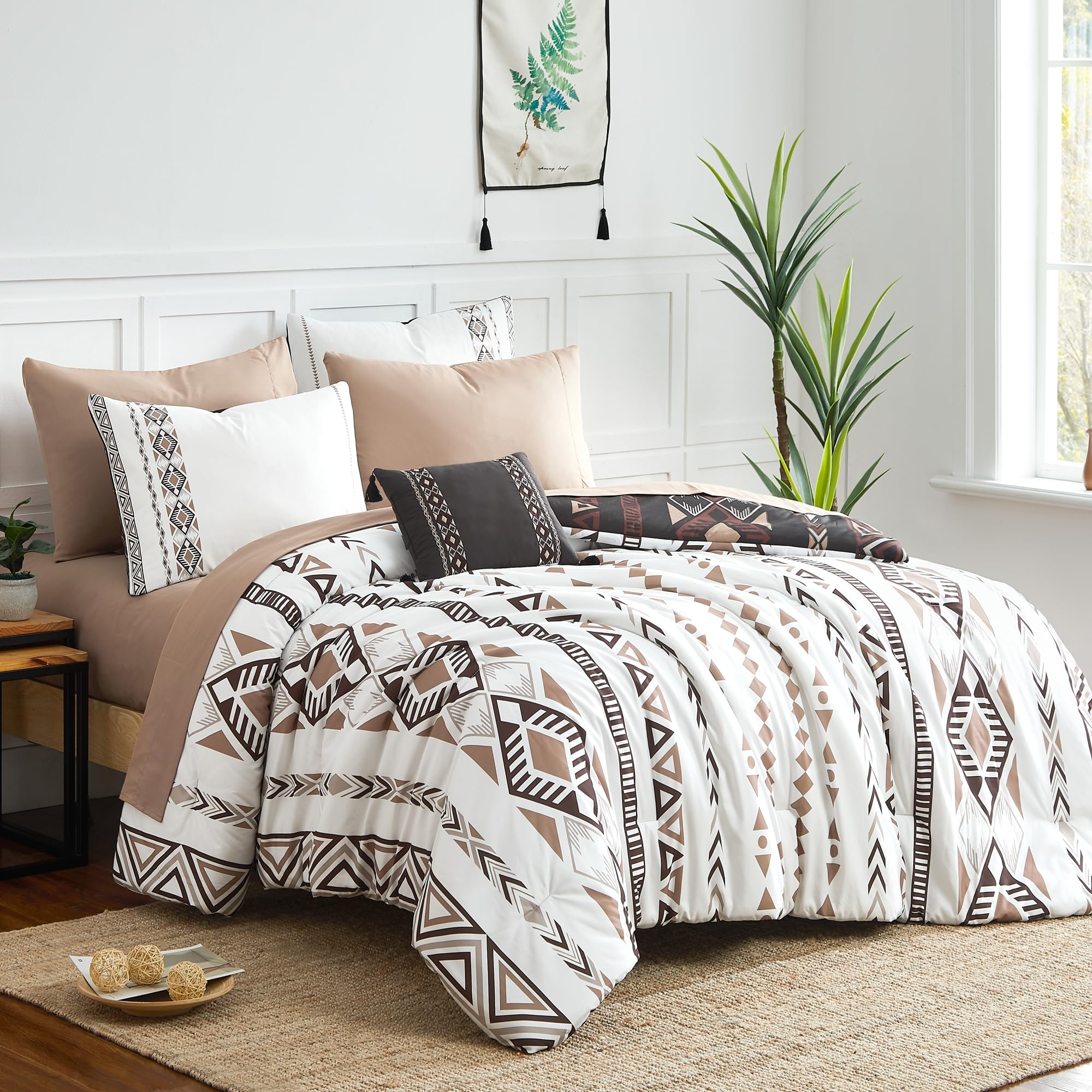 Geniospin King Size Comforter Set, Boho Bed in a Bag 8-Pieces Bedding Set, Reversible Aztec Design with Soft Microfiber, Lightwe