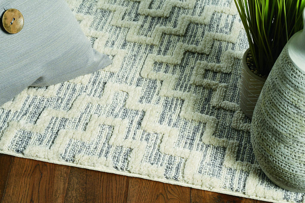HomeRoots Polyester 8'x11' Ivory Grey Machine Woven Diamond Geometric Indoor Area Rug