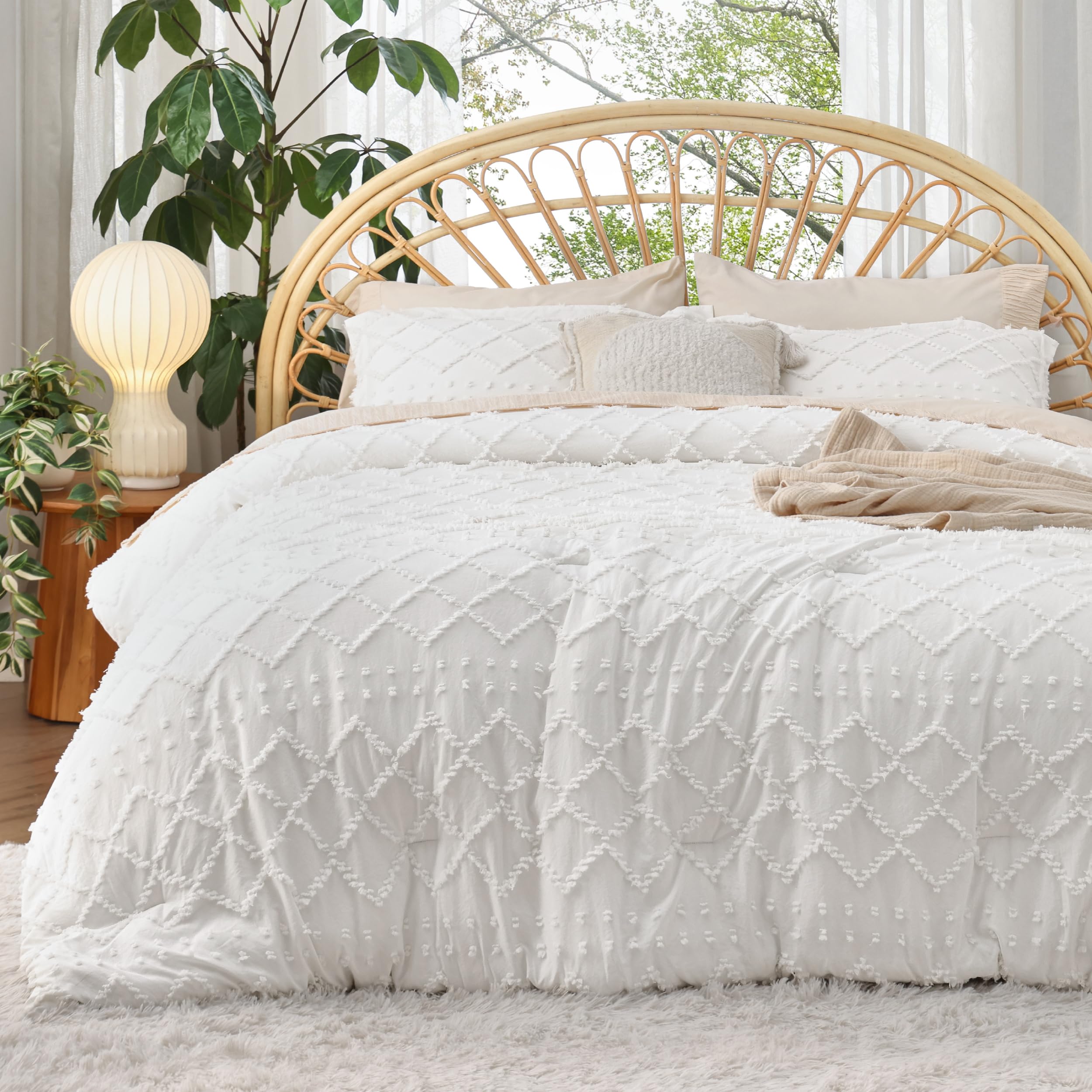 Bedsure Queen Comforter Set - White Comforter, Boho Tufted Shabby Chic Bedding Comforter Set, 3 Pieces Vintage Farmhouse Bed Set