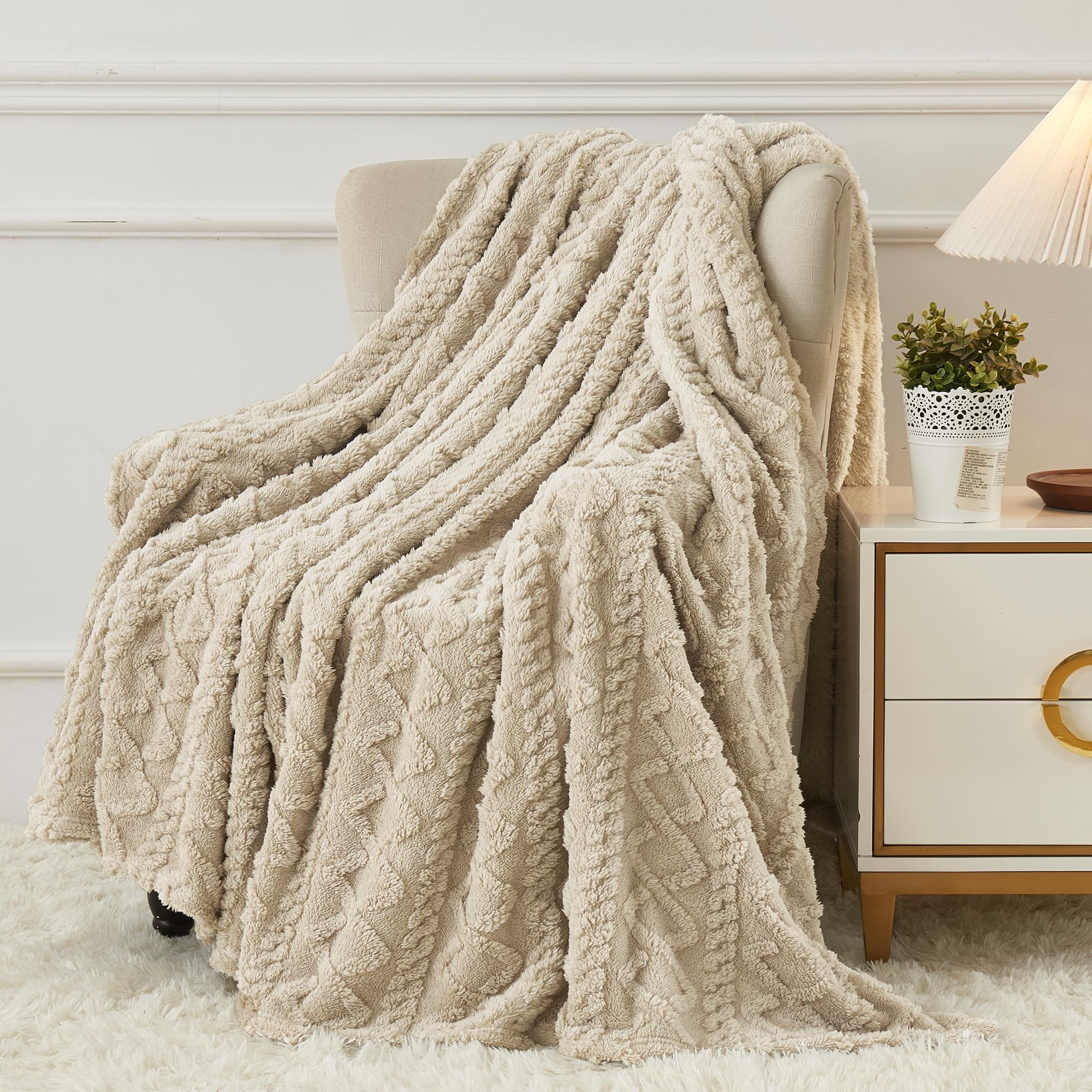 Aganear Fleece Blanket King Size - Lightweight Portable Plush Fuzzy Cozy Soft Blanket For Couch, Sofa, Bed, Office, Breathable A