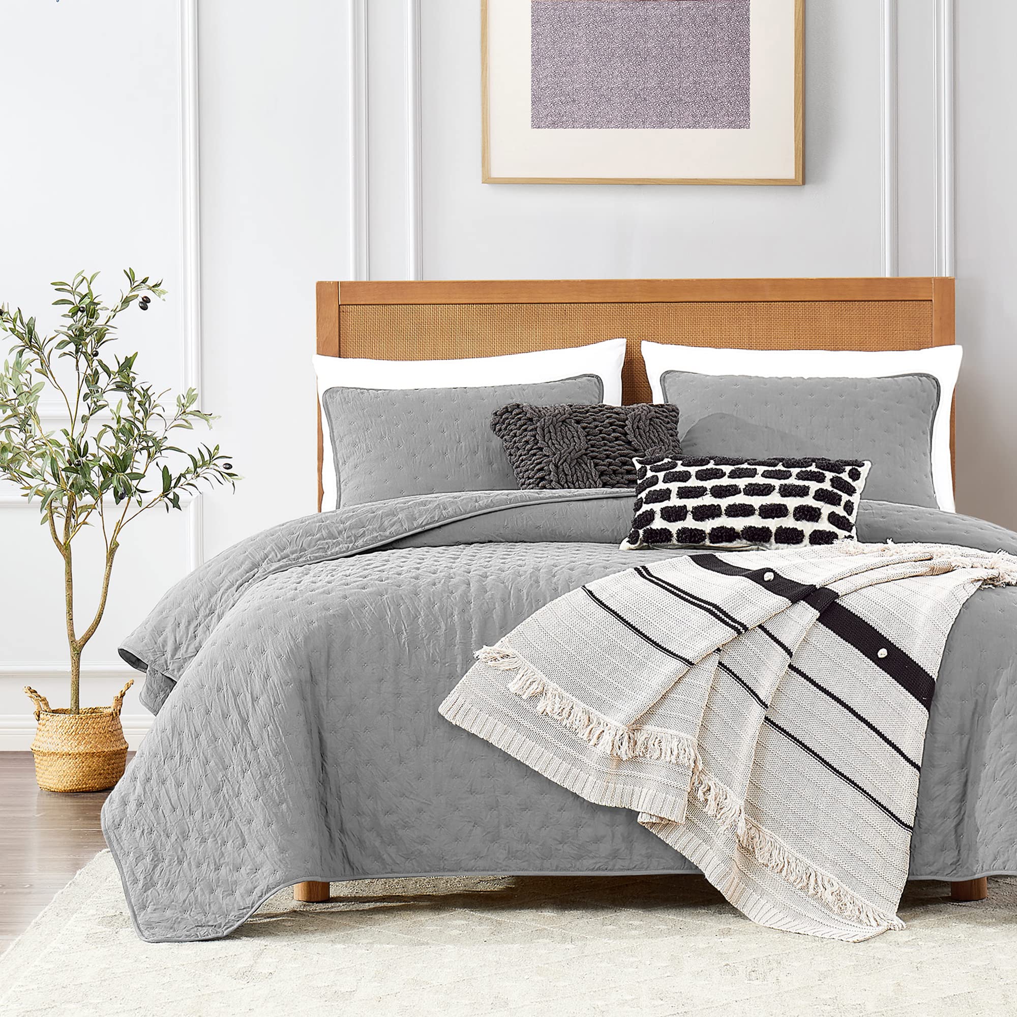 Roaringwild Light Grey King Size Quilt Bedding Sets With Pillow Shams, Lightweight Bedspread Coverlet, Quilted Blanket Thin Comf