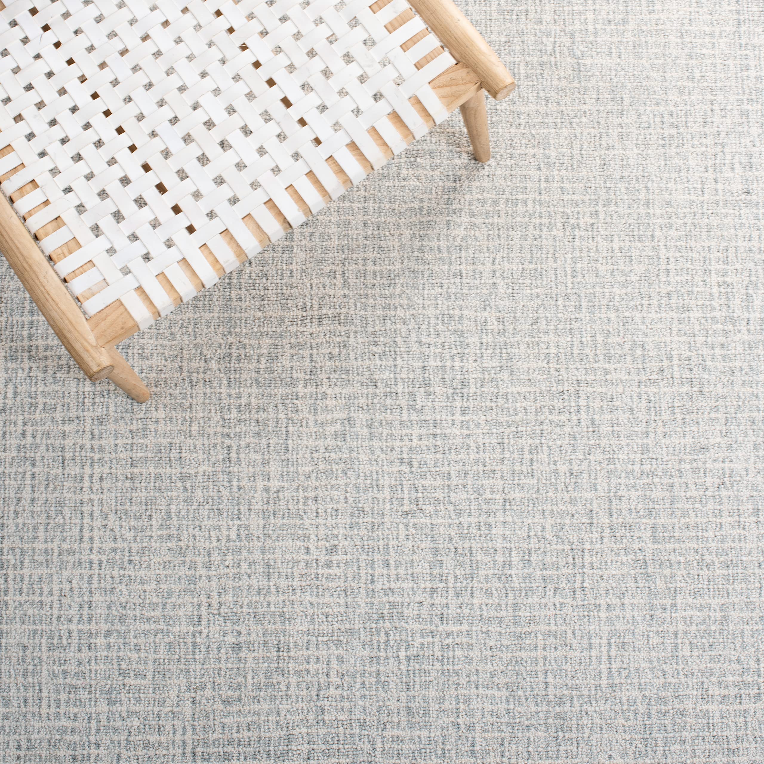 Safavieh Abstract Collection Accent Rug - 2' X 3', Light Grey & Ivory, Handmade Wool, Ideal For High Traffic Areas In Entryway,