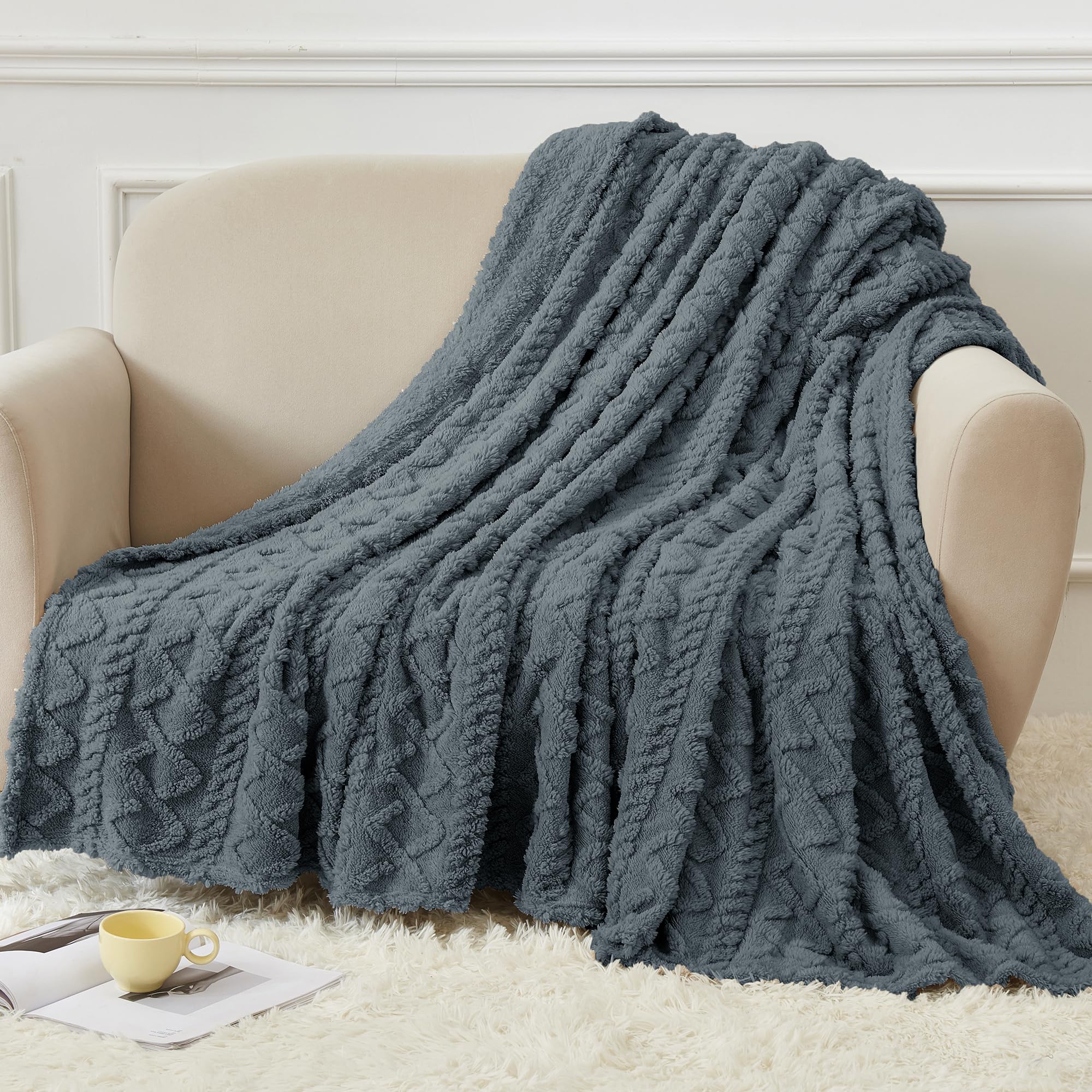 Aganear Sherpa Fleece Twin Blanket - 3D Stylish Design, Luxury Portable Lightweight Blanket Super Soft, Fluffy, Warm, Cozy, Fuzz
