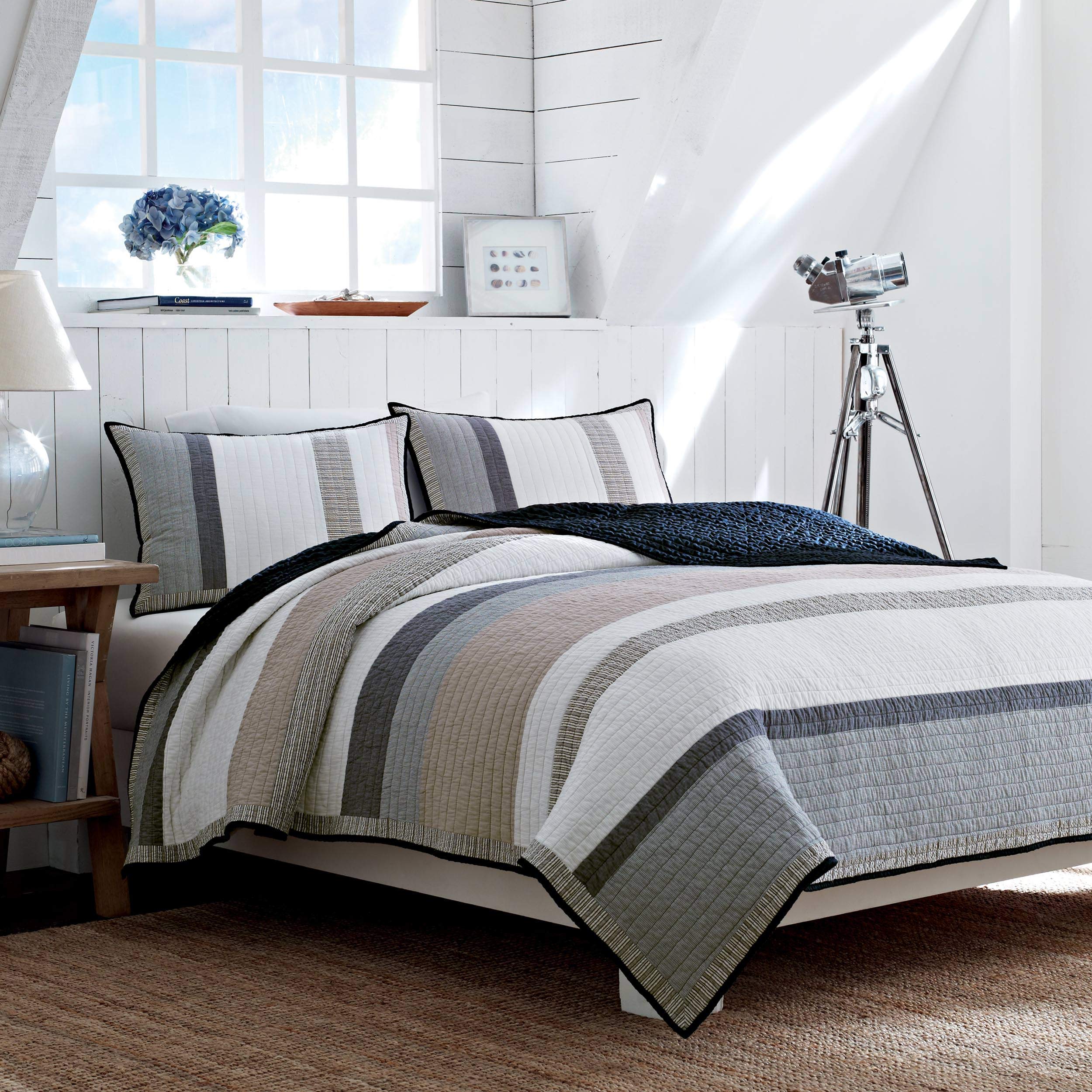 Nautica - Quilt, Cotton Reversible Bedding, Home Decor For All Seasons (Tideway Tan/Grey, King)
