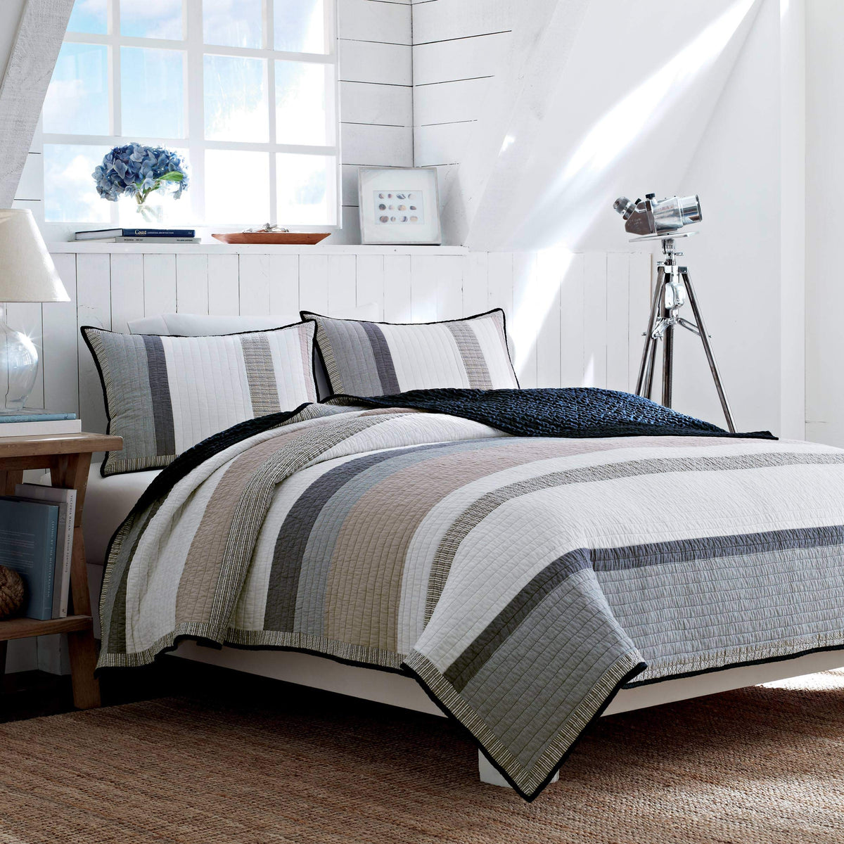 Nautica - Queen Quilt, Cotton Reversible Bedding, Home Decor For All Seasons (Tideway Tan/Grey, Queen)