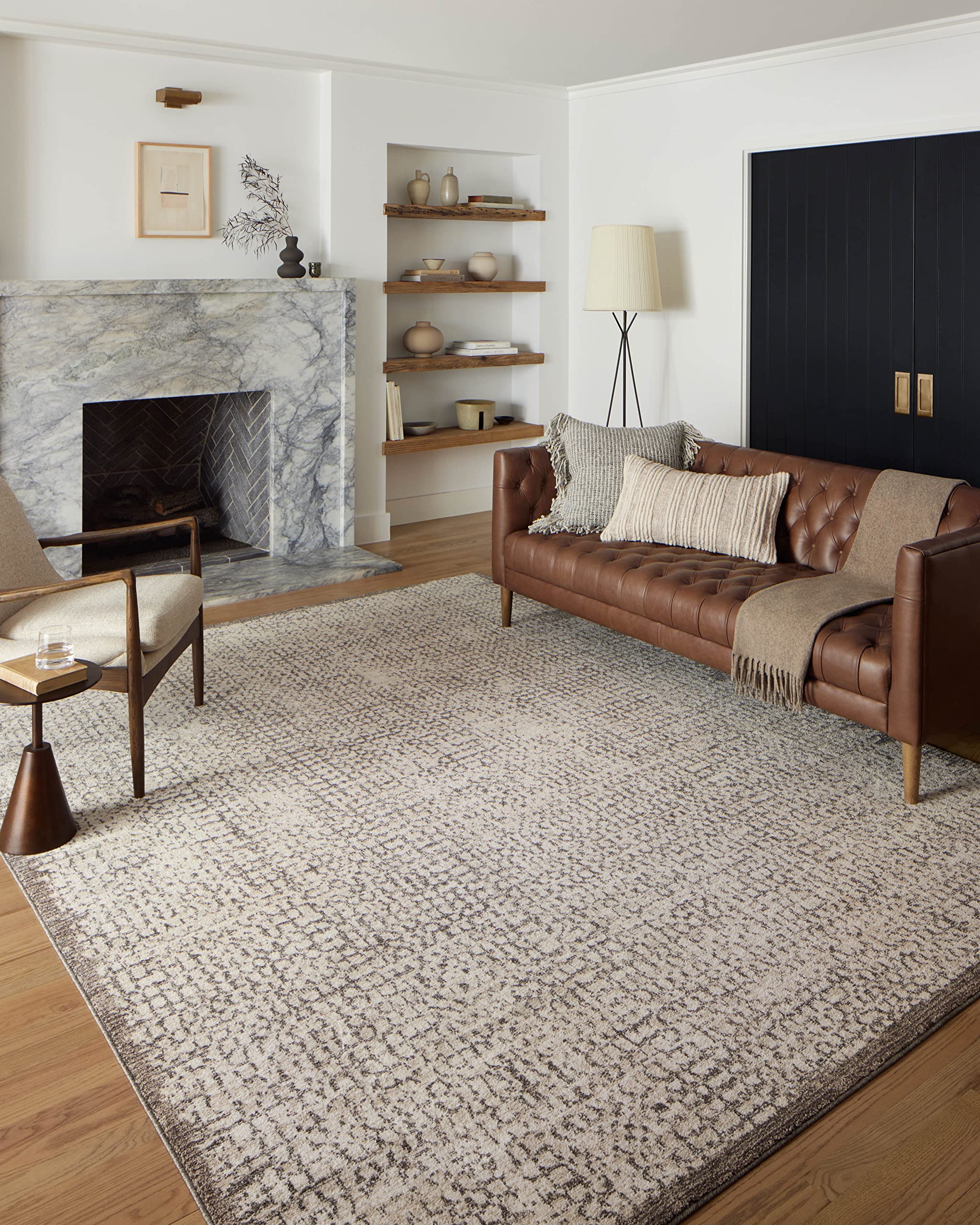 Loloi II Darby Collection DAR-04 Ivory/Stone 2-7 x 4 Accent Rug