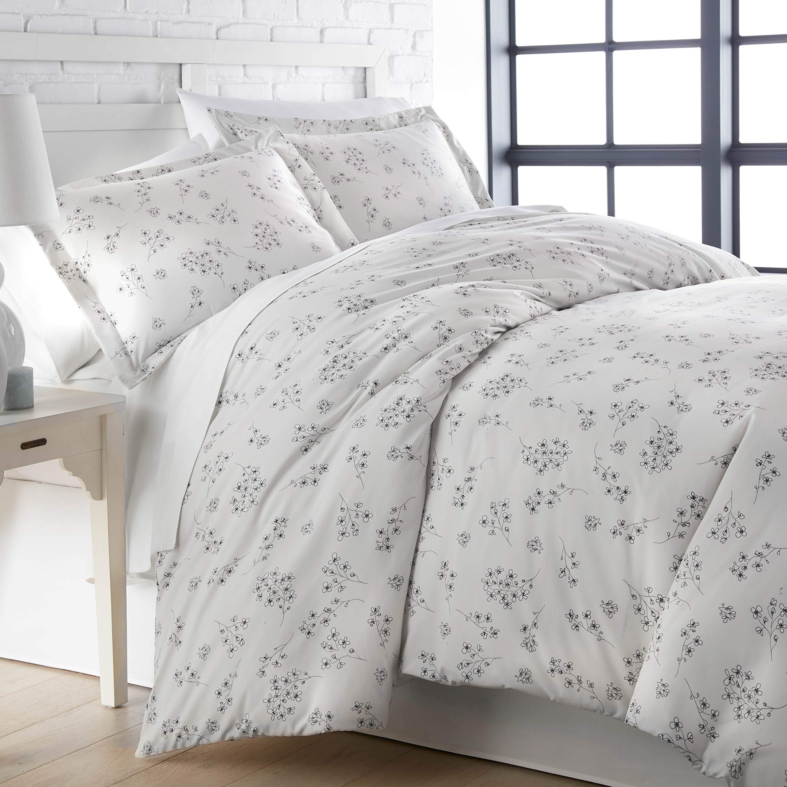 Southshore Fine Living, Inc. 3-Piece Comforter Full Size Set, Down Alternative All-Season Floral Comforter With Matching Shams,
