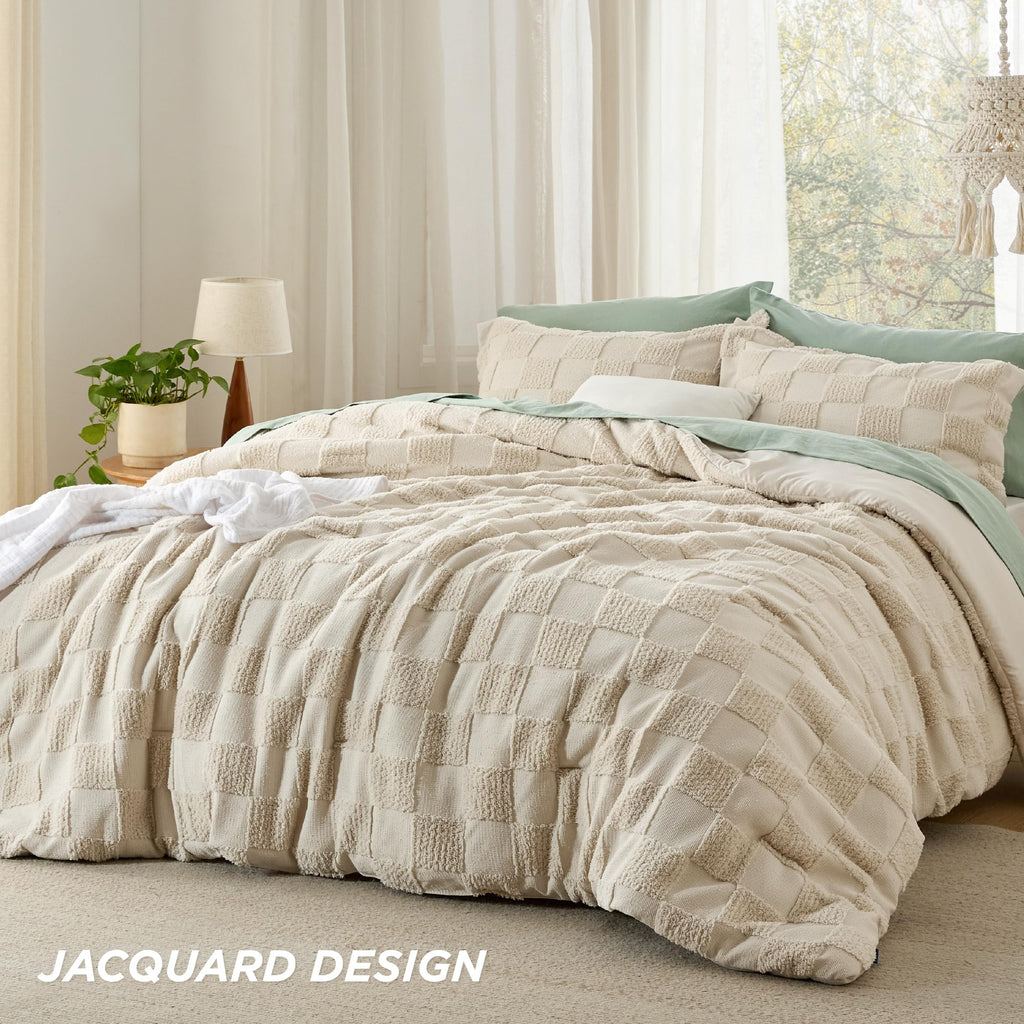 Bedsure Twin/Twin Xl Comforter Set Dark Grey, Boho Tufted Bedding Comforter Set, Checkered Farmhouse Shabby Chic Bed Set, 2 Pieces, 1 Plaid Geometric Comforter And 1 Pillow Sham