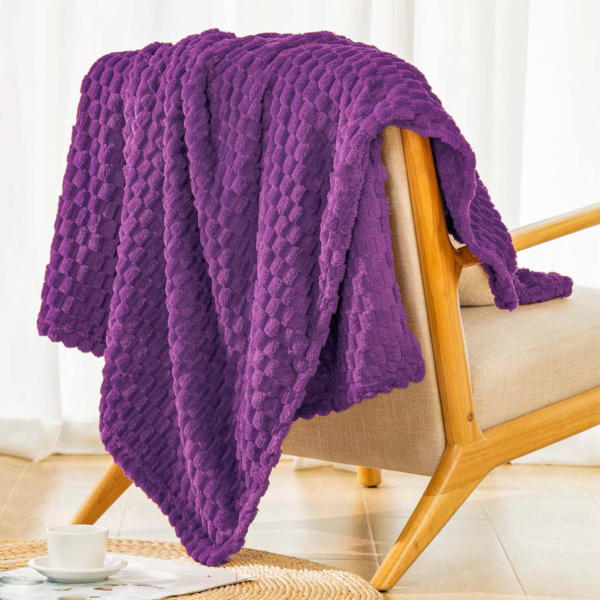 Bnuitland Purple Flannel Throw Blanket (50X70 Inches), 300 Gsm Fleece Cozy Warm Soft Home Decor Lightweight Bed Sofa Blanket For