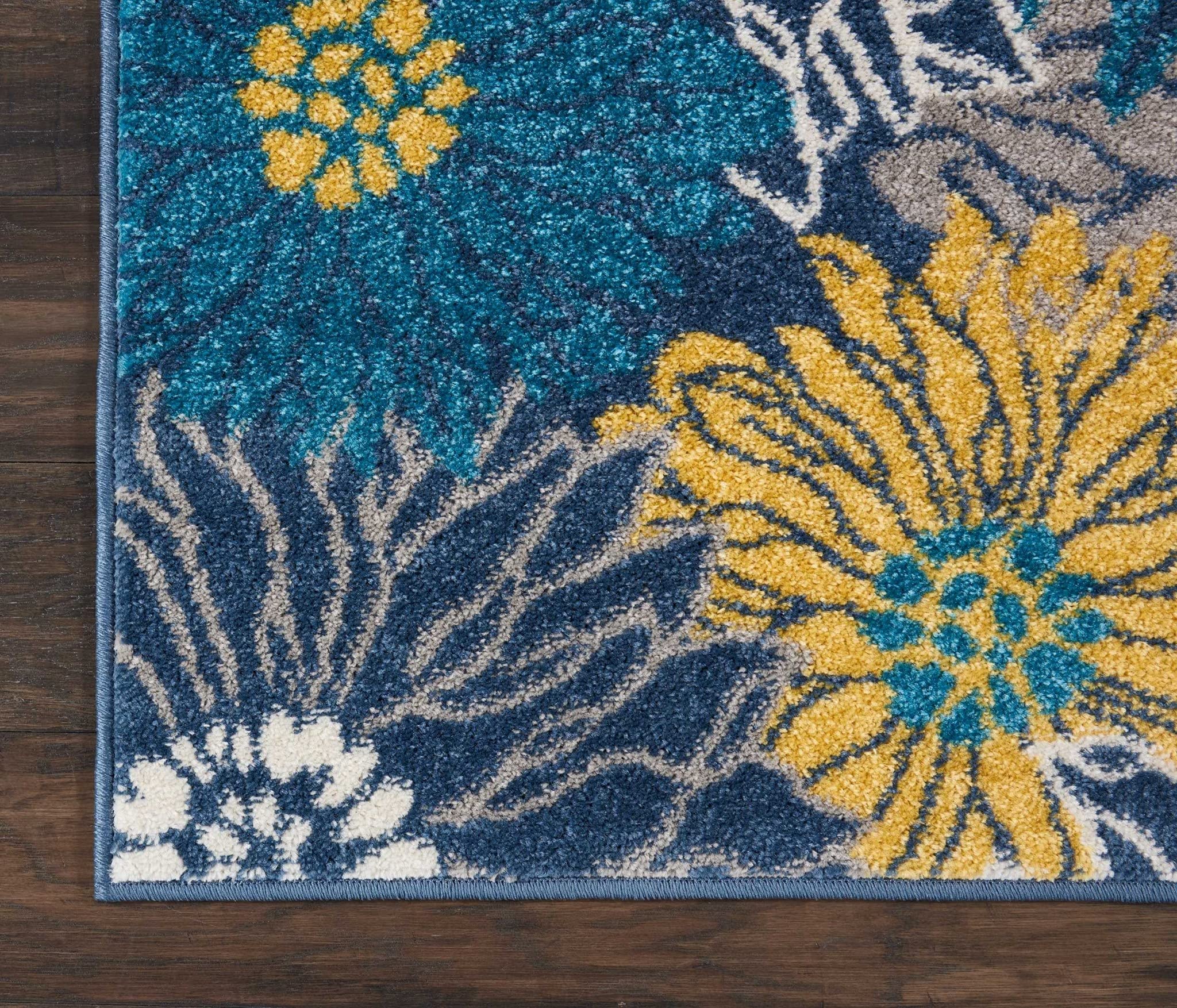 HomeRoots 100% Polypropylene 2â?? x 3â?? Blue Tropical Flower Scatter Rug