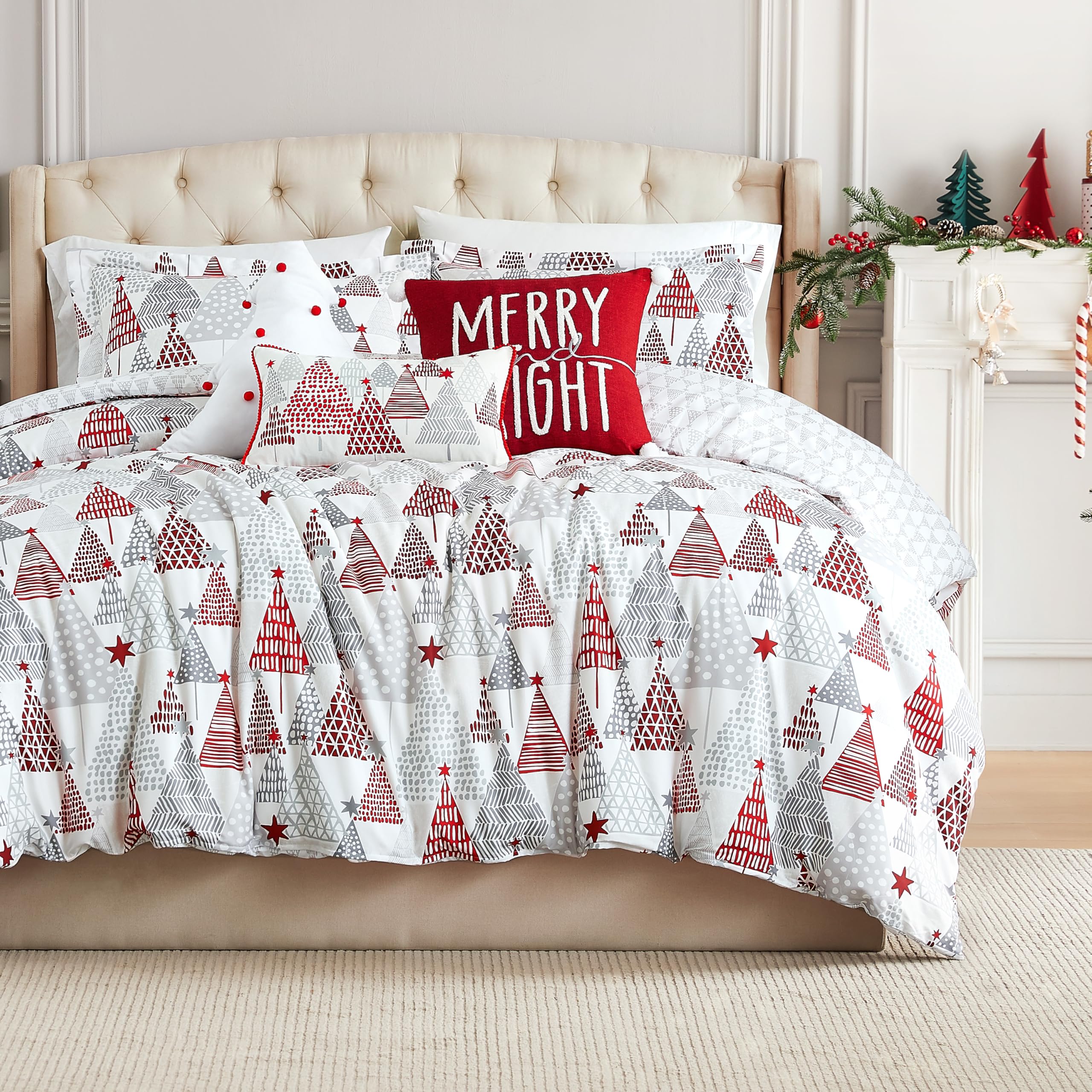 Southshore Fine Living, Inc. 5-Pc Twin Size Christmas Comforter Set W/3 Throw Pillows & Sham, Reversible Christmas Bed Set, 2-Si