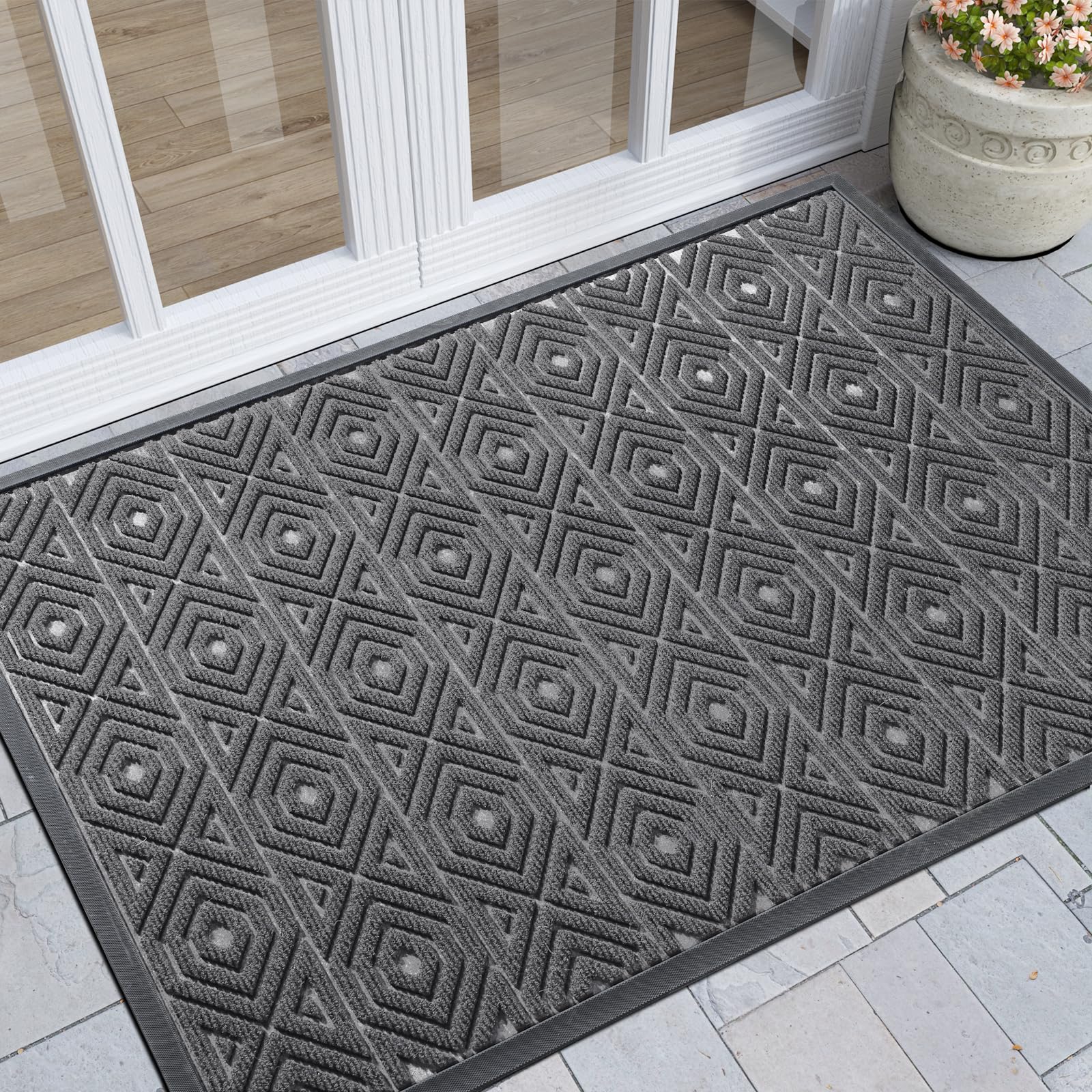 Yimobra Door Mat, Outdoor Indoor Entrance Welcome Mat, Heavy Entry Front Door Mat, Stain & Fade Resistant, Low Profile, Sturdy R