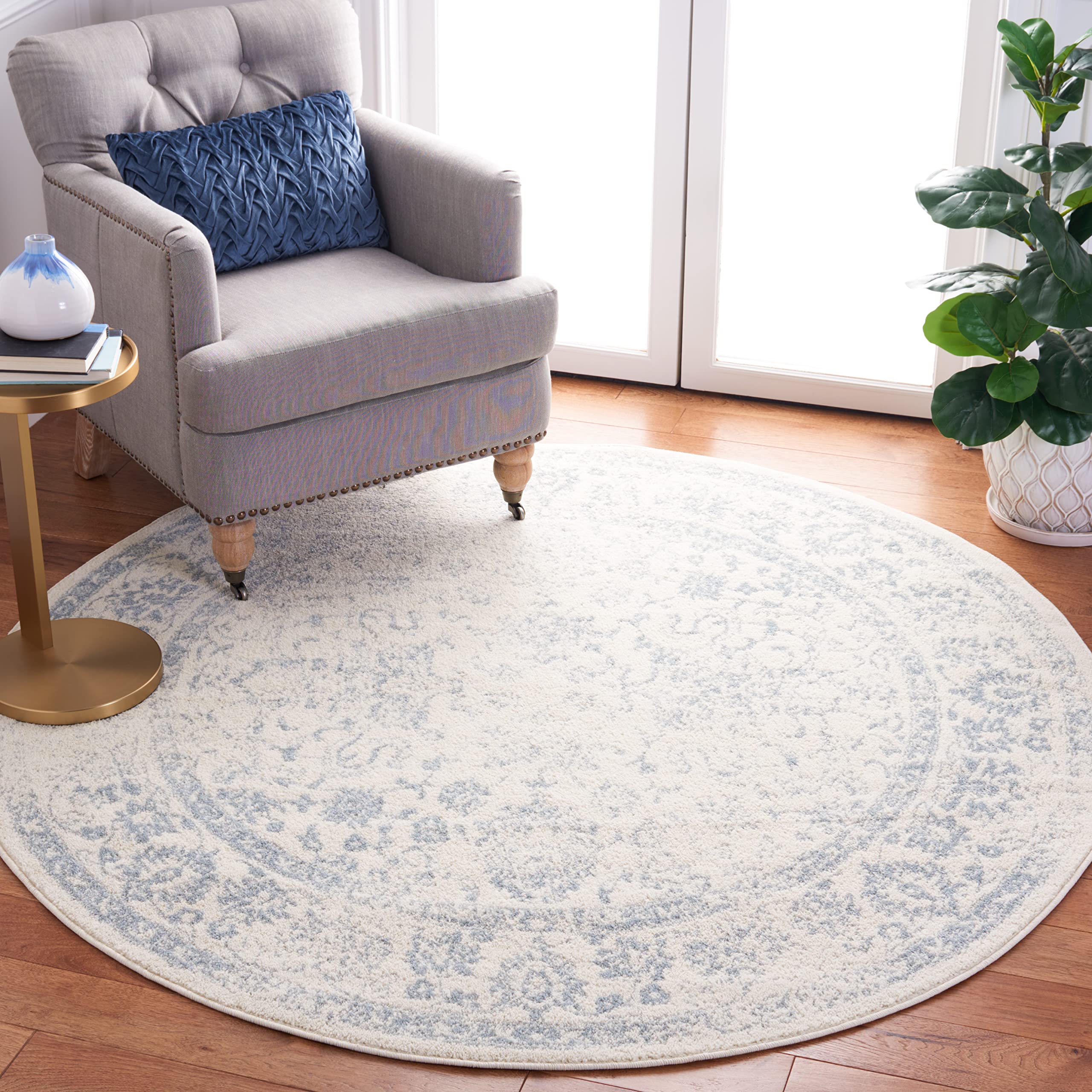 SAFAVIEH Adirondack Collection Area Rug - 8 Round, Ivory & Slate, Oriental Distressed Design, Non-Shedding & Easy Care, Ideal f
