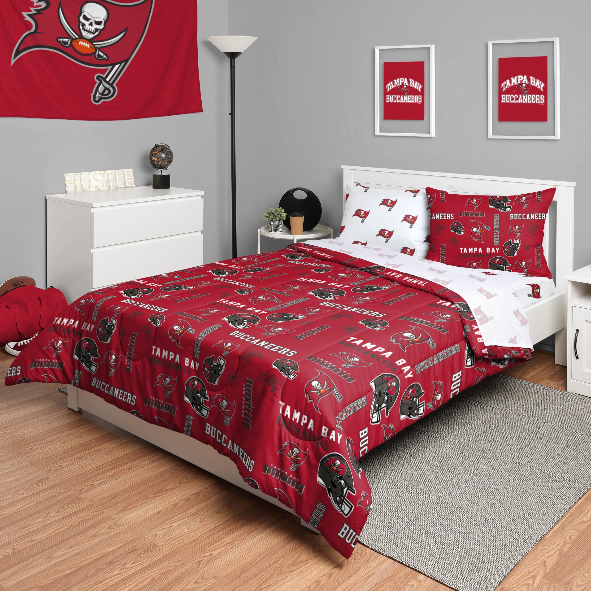 Foco Tampa Bay Buccaneers Nfl Team Color Bed In A Bag Comforter Bedding 5 Piece Full Set