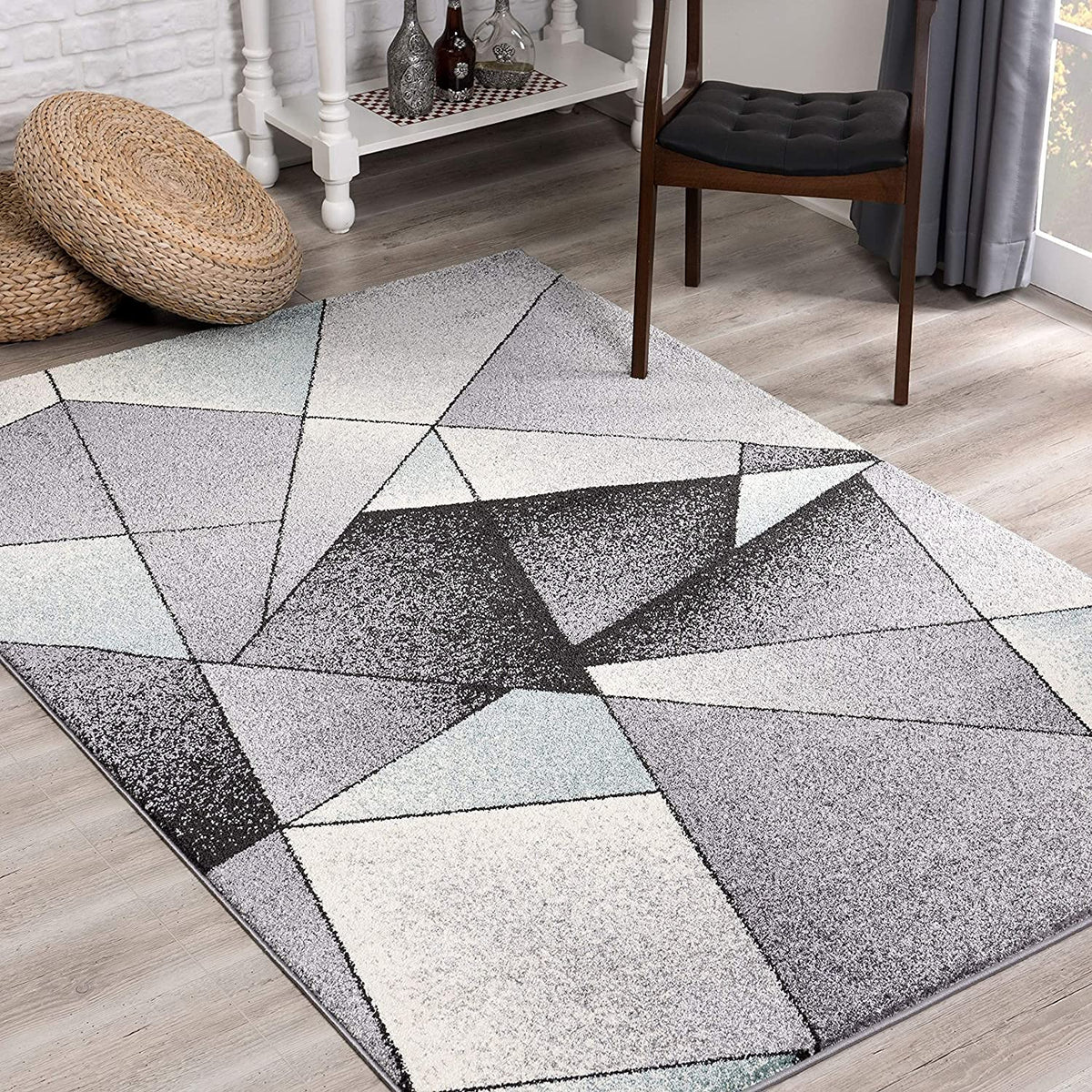 HomeRoots Grey Blue 100% Twisted Polyester 7â€ x 9â€ Gray and Blue Prism Pattern Area Rug