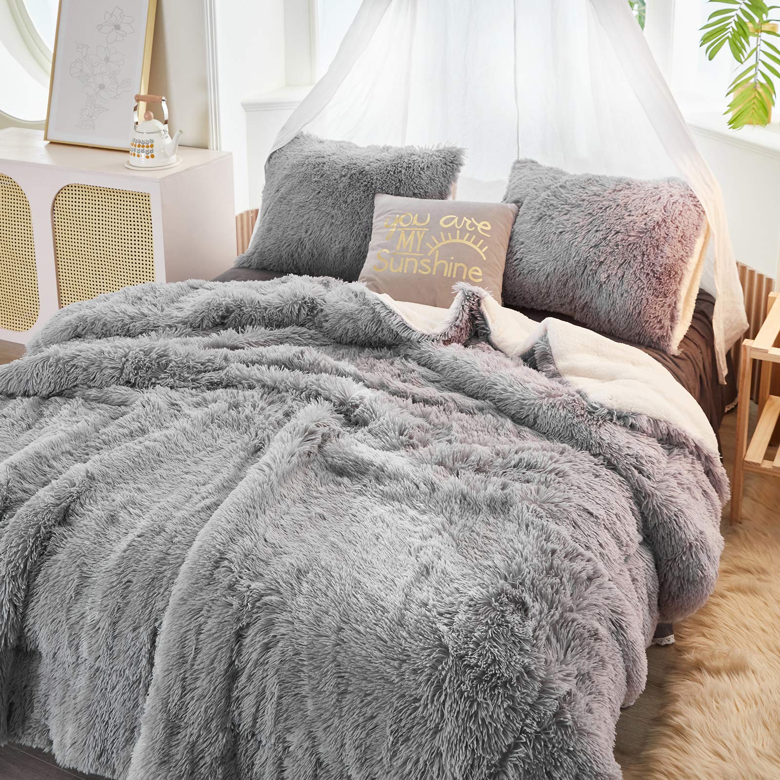 Luxury Faux Fur King Size Winter Comforter Set Shaggy Velvet Gray Long Hair, 3 Pieces Plush Flannel Sherpa Backing Reversible So