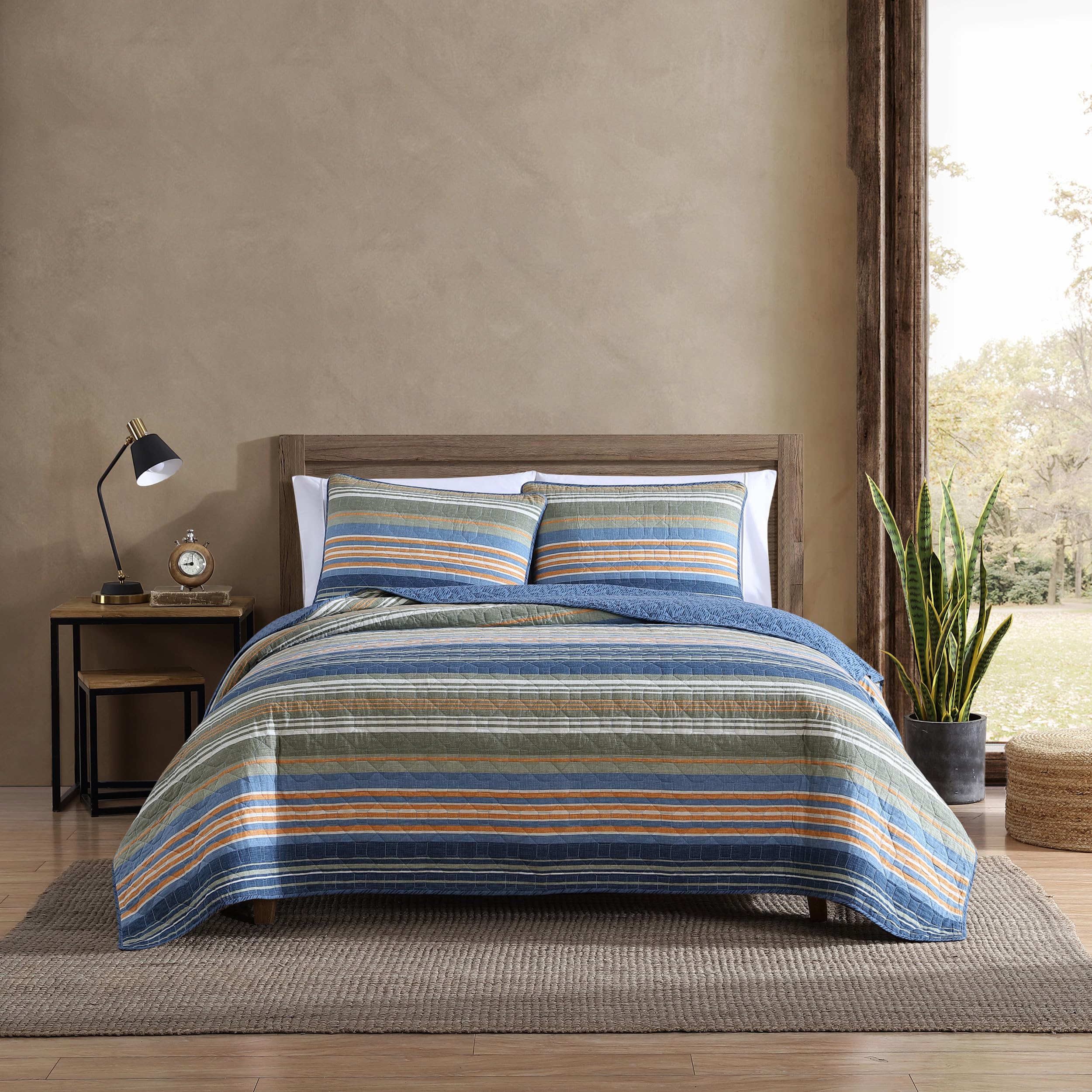 Eddie Bauer - Twin Quilt Set, Reversible Cotton Bedding With Matching Sham, Home Decor For All Seasons (Yakima Green, Twin)