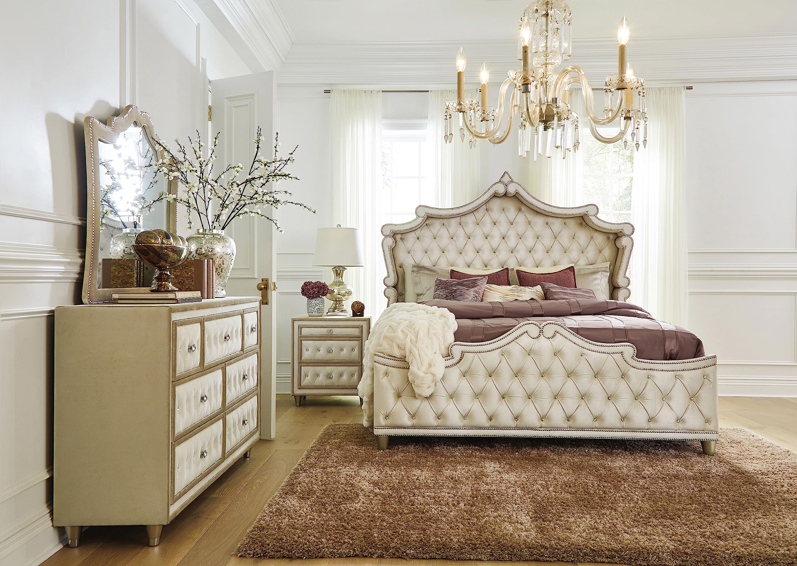 Coaster Antonella California King Bed 4-Piece Set, Ivory/Camel