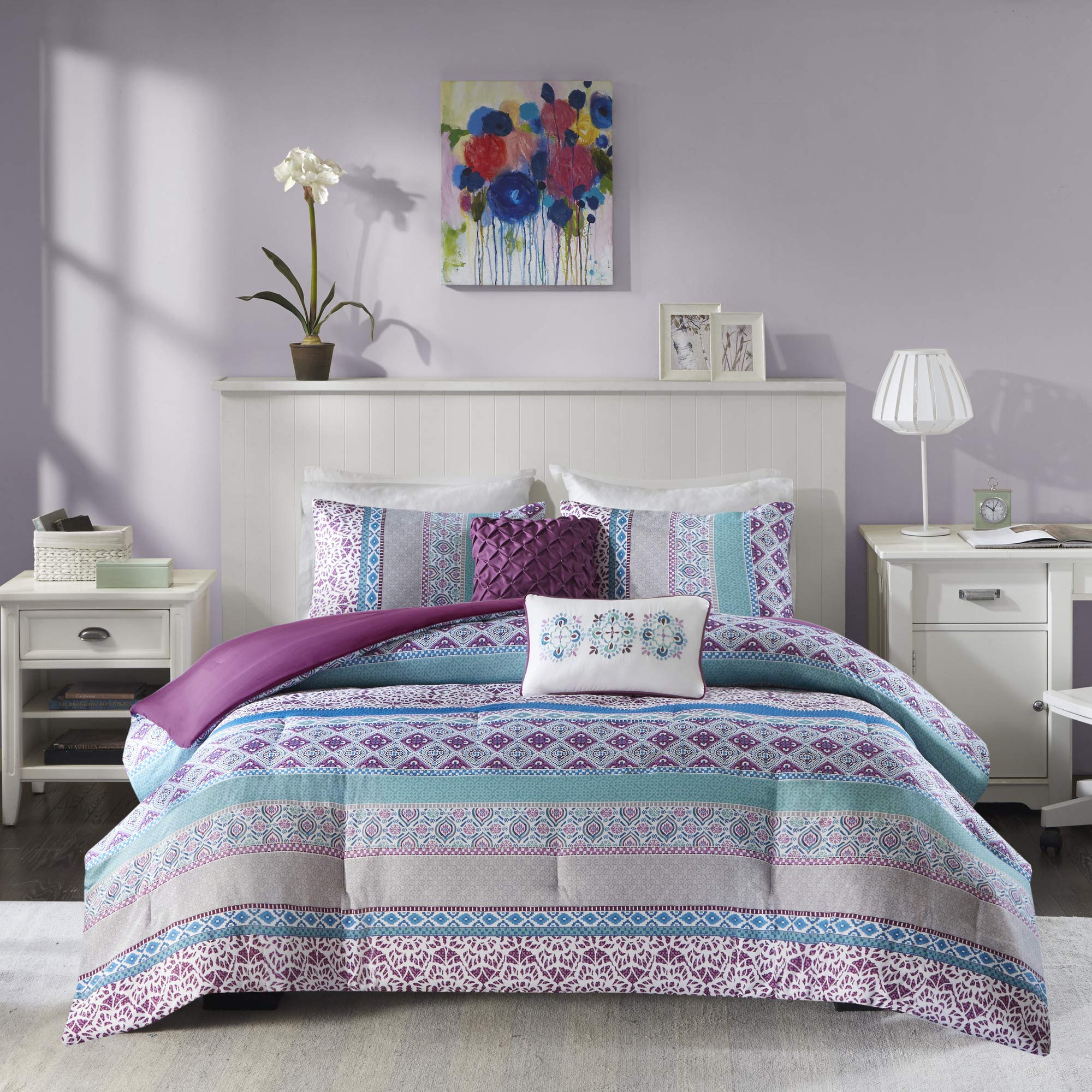 Intelligent Design Cozy Comforter Set Casual Boho Pieced Design, Modern All Season Bedding Set With Matching Sham, Decorative Pi