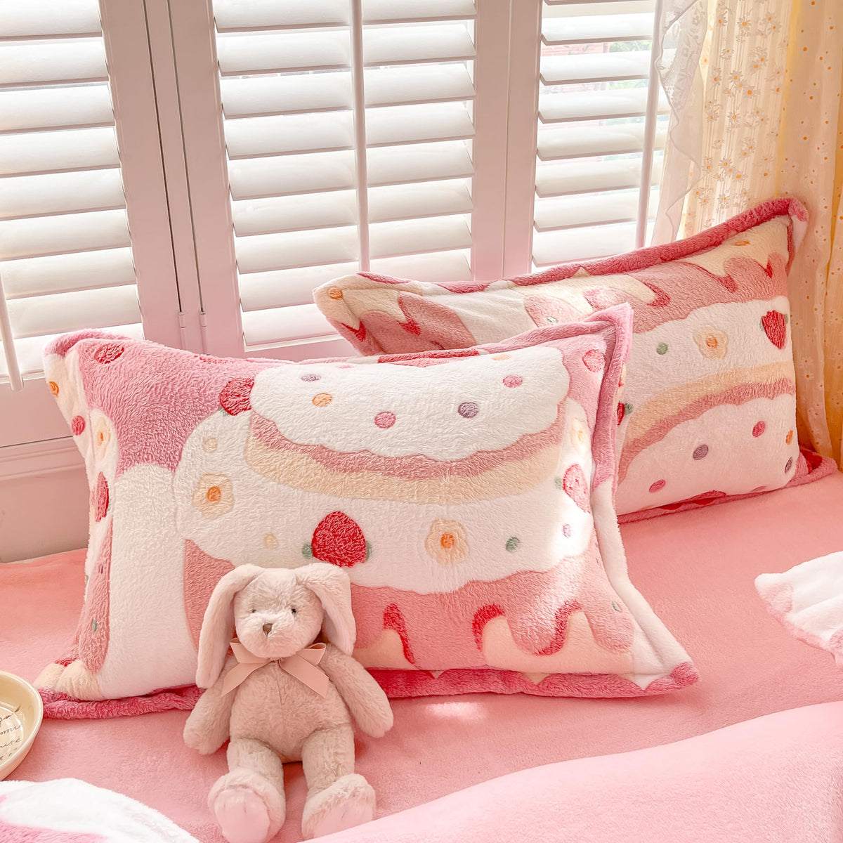 Morromorn Decorative Pillows Covers Pink Kawaii, 2 Packs Plush Pillow Cases Standard Size, Soft Furry Throw Pillowcase Cushion S