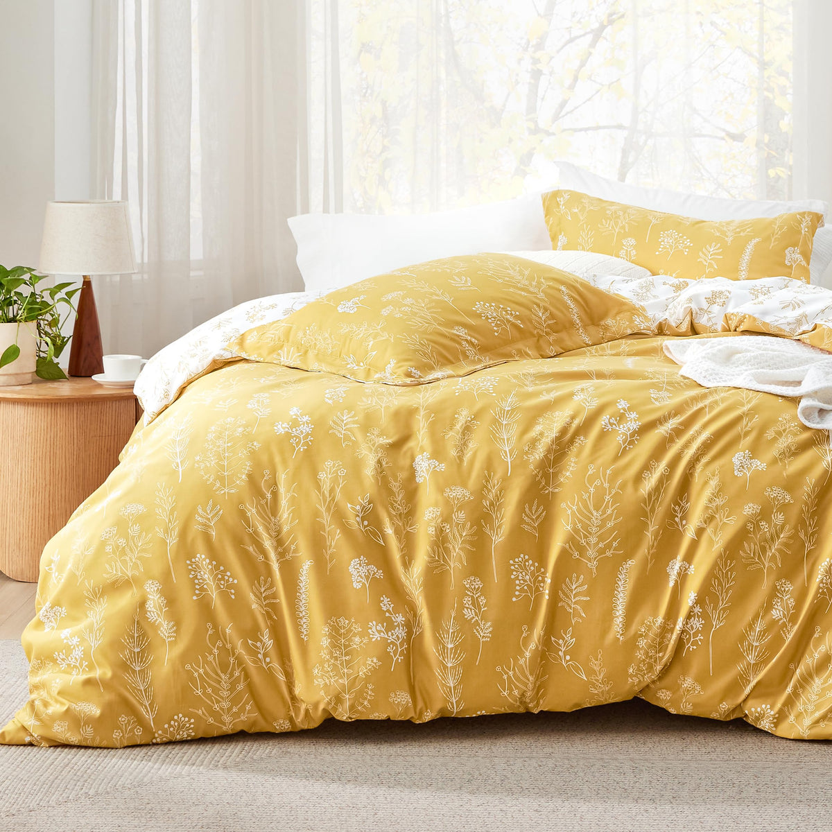 Bedsure Full Comforter Set - Yellow Comforter, Cute Floral Bedding Comforter Sets, Gifts For Woman, 3 Pieces, 1 Soft Reversible