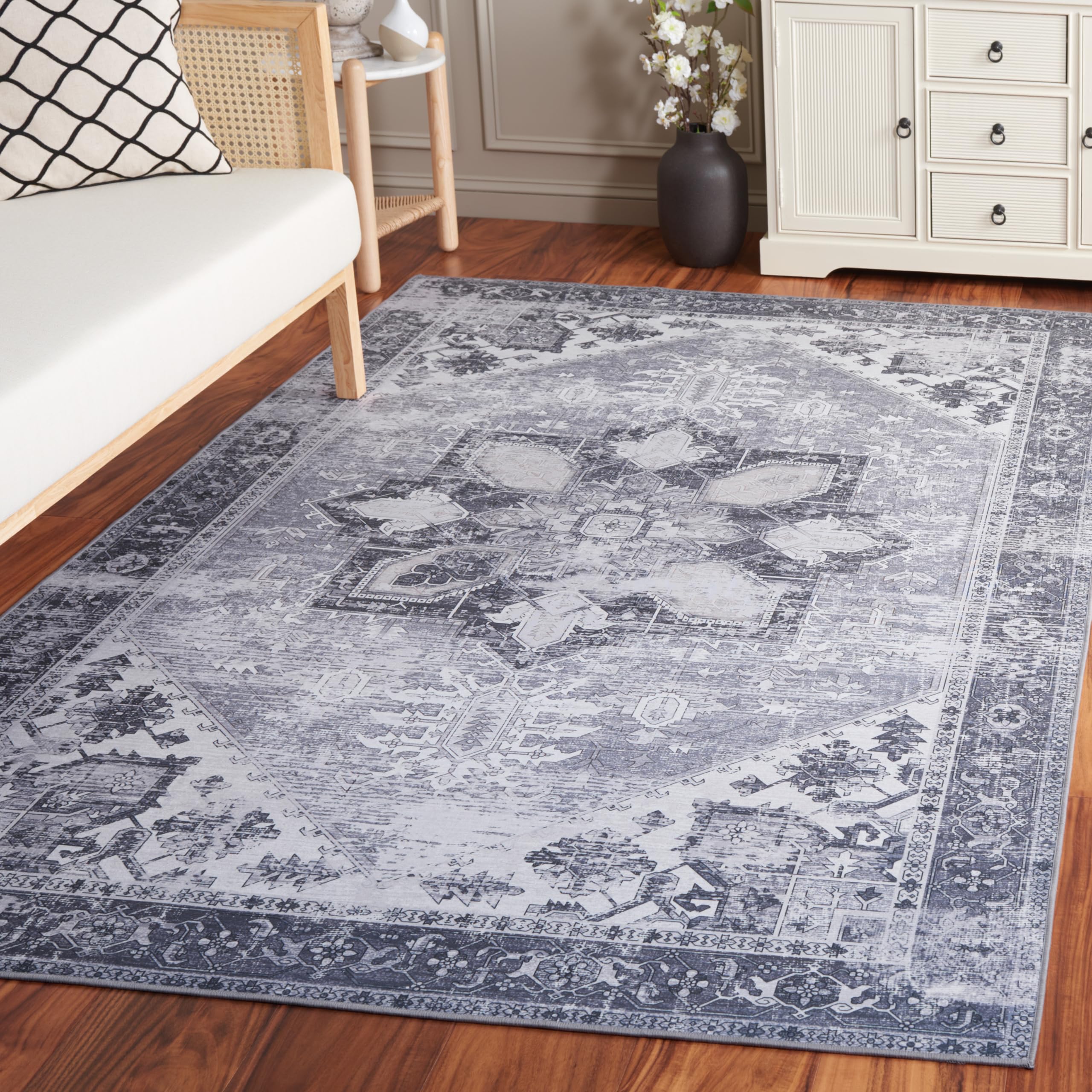 SAFAVIEH Tucson Collection Area Rug - 6 Square, Grey, Shabby Chic Design, Machine Washable & Slip Resistant, Ideal for High Tra